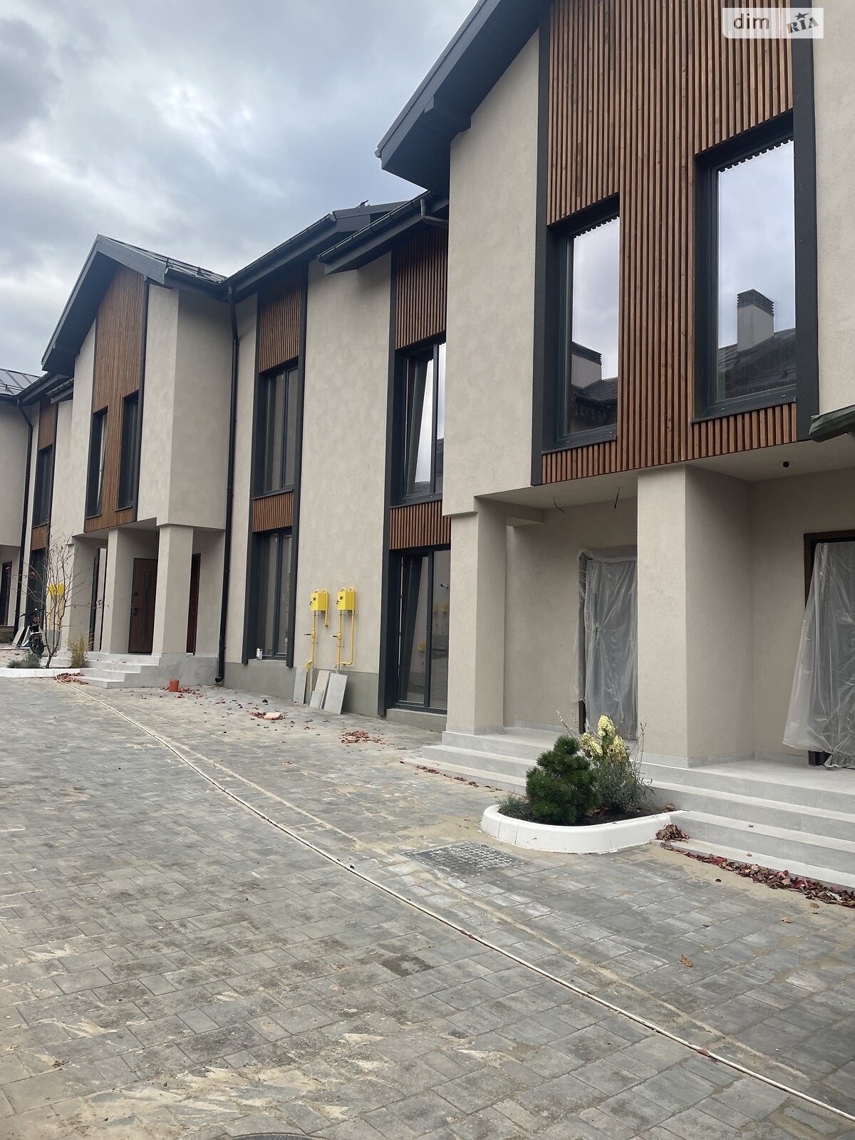 двухэтажный таунхаус, 100 кв. м, кирпич. Продажа в Ирпене фото 1