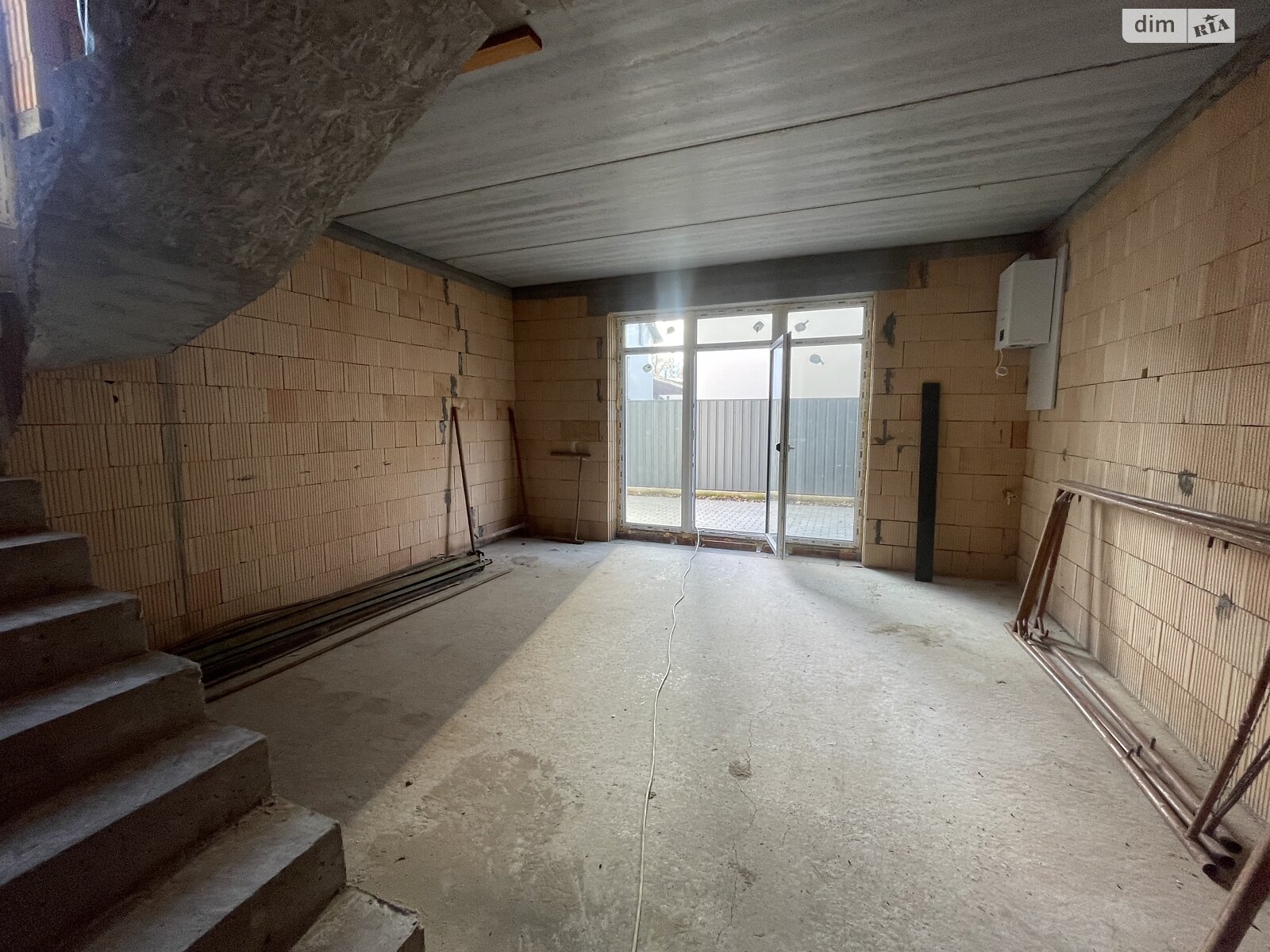 трехэтажный таунхаус, 120 кв. м, керамический блок. Продажа в Ирпене фото 1 трехэтажный таунхаус, 120 кв. м, керамический блок. Продажа в Ирпене фото 1