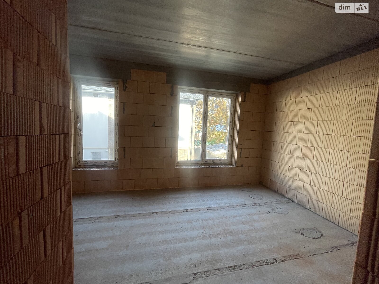 трехэтажный таунхаус, 120 кв. м, керамический блок. Продажа в Ирпене фото 1 трехэтажный таунхаус, 120 кв. м, керамический блок. Продажа в Ирпене фото 1