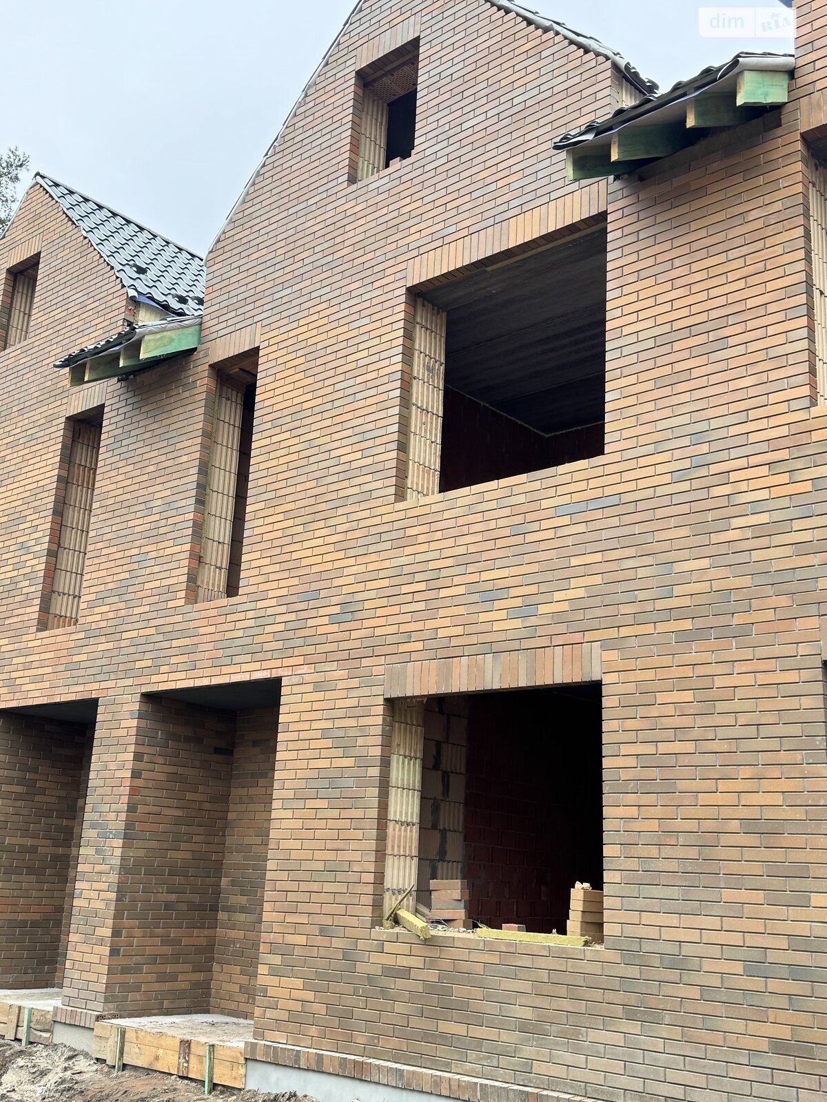 двухэтажный таунхаус, 104 кв. м, керамический кирпич. Продажа в Ирпене фото 1