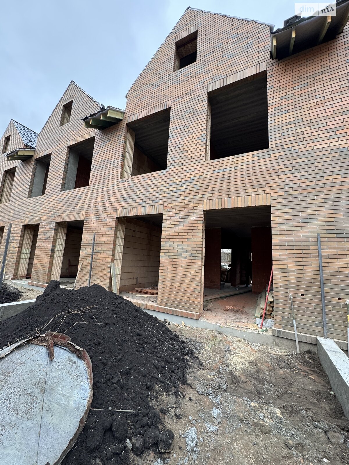двухэтажный таунхаус, 104 кв. м, керамический кирпич. Продажа в Ирпене фото 1