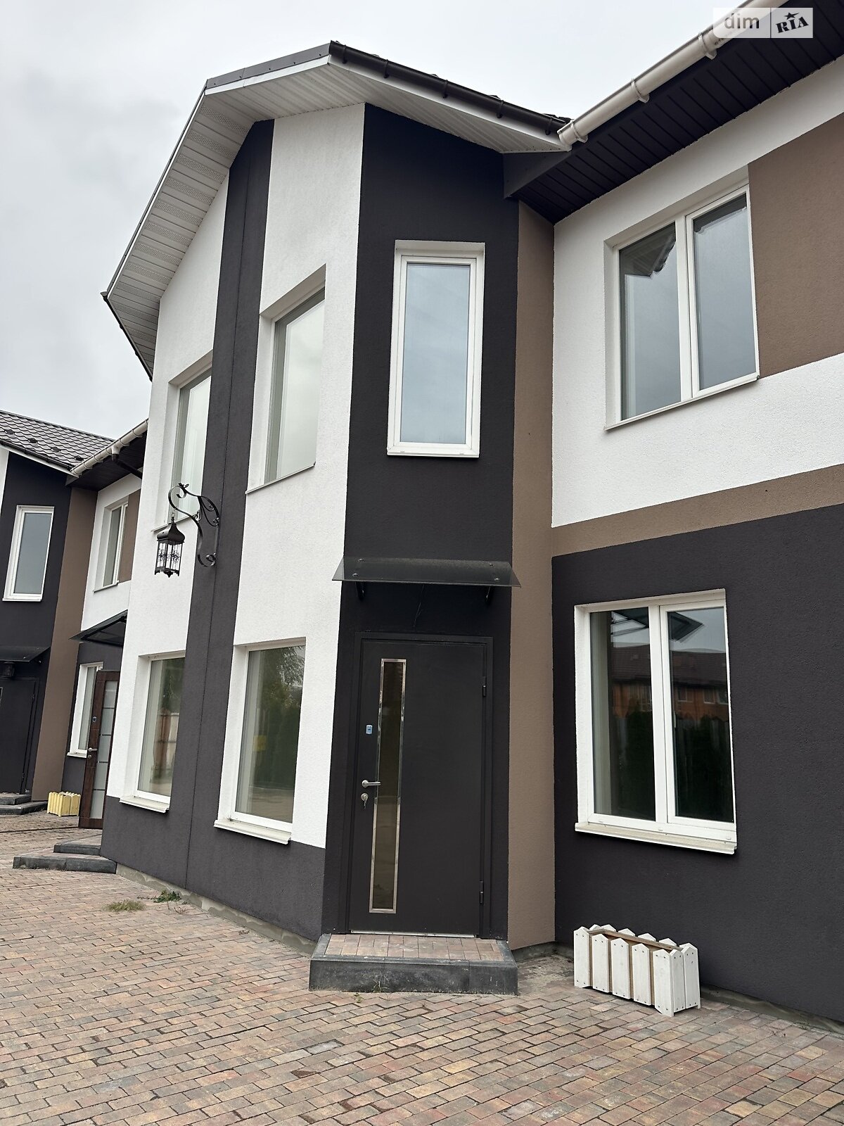 двоповерховий таунхаус, 115 кв. м, цегла. Продаж у Ірпені фото 1 двоповерховий таунхаус, 115 кв. м, цегла. Продаж у Ірпені фото 1