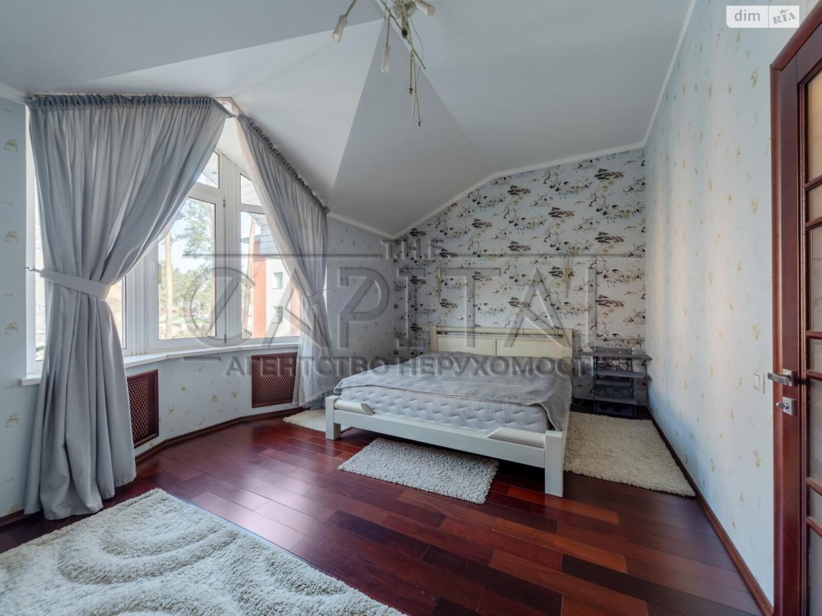 трехэтажный таунхаус, 190 кв. м, кирпич. Продажа в Ирпене фото 1 трехэтажный таунхаус, 190 кв. м, кирпич. Продажа в Ирпене фото 1