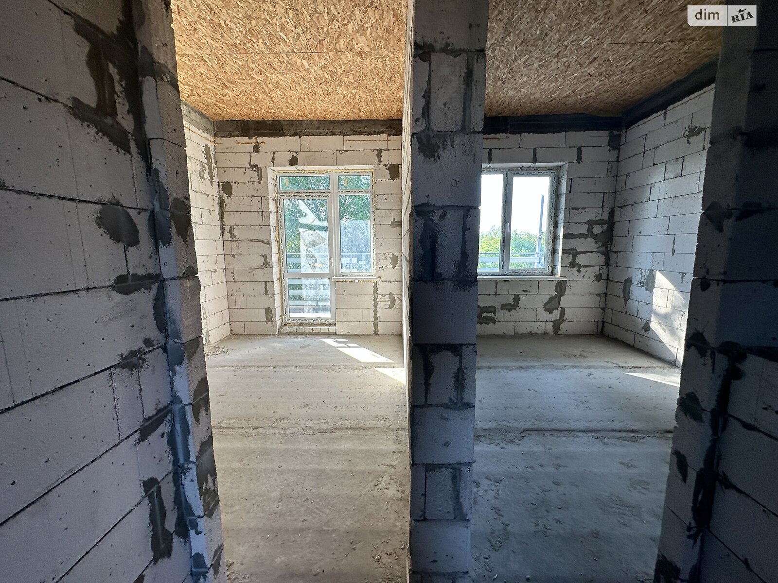 трехэтажный таунхаус, 120 кв. м, газобетон. Продажа в Ирпене фото 1 трехэтажный таунхаус, 120 кв. м, газобетон. Продажа в Ирпене фото 1