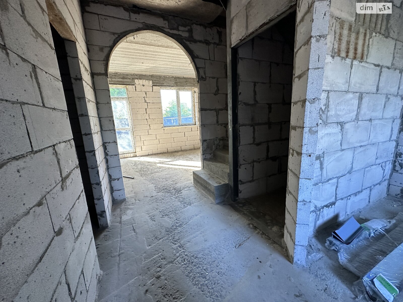 трехэтажный таунхаус, 120 кв. м, газобетон. Продажа в Ирпене фото 1 трехэтажный таунхаус, 120 кв. м, газобетон. Продажа в Ирпене фото 1