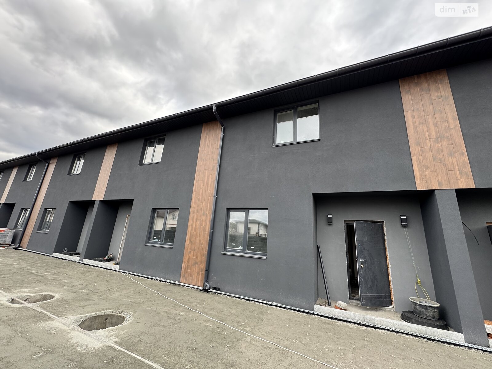 двухэтажный таунхаус, 110 кв. м, газобетон. Продажа в Ирпене фото 1