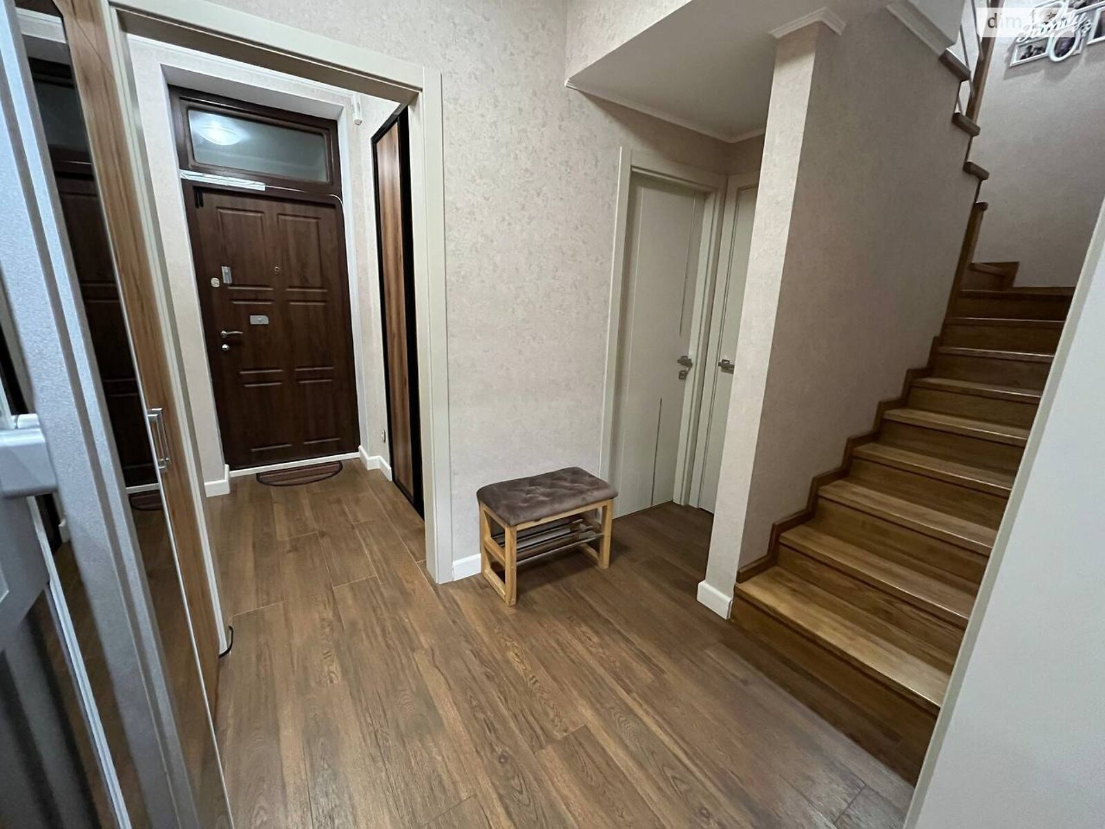 трехэтажный таунхаус, 116.8 кв. м, кирпич. Продажа в Ирпене фото 1 трехэтажный таунхаус, 116.8 кв. м, кирпич. Продажа в Ирпене фото 1