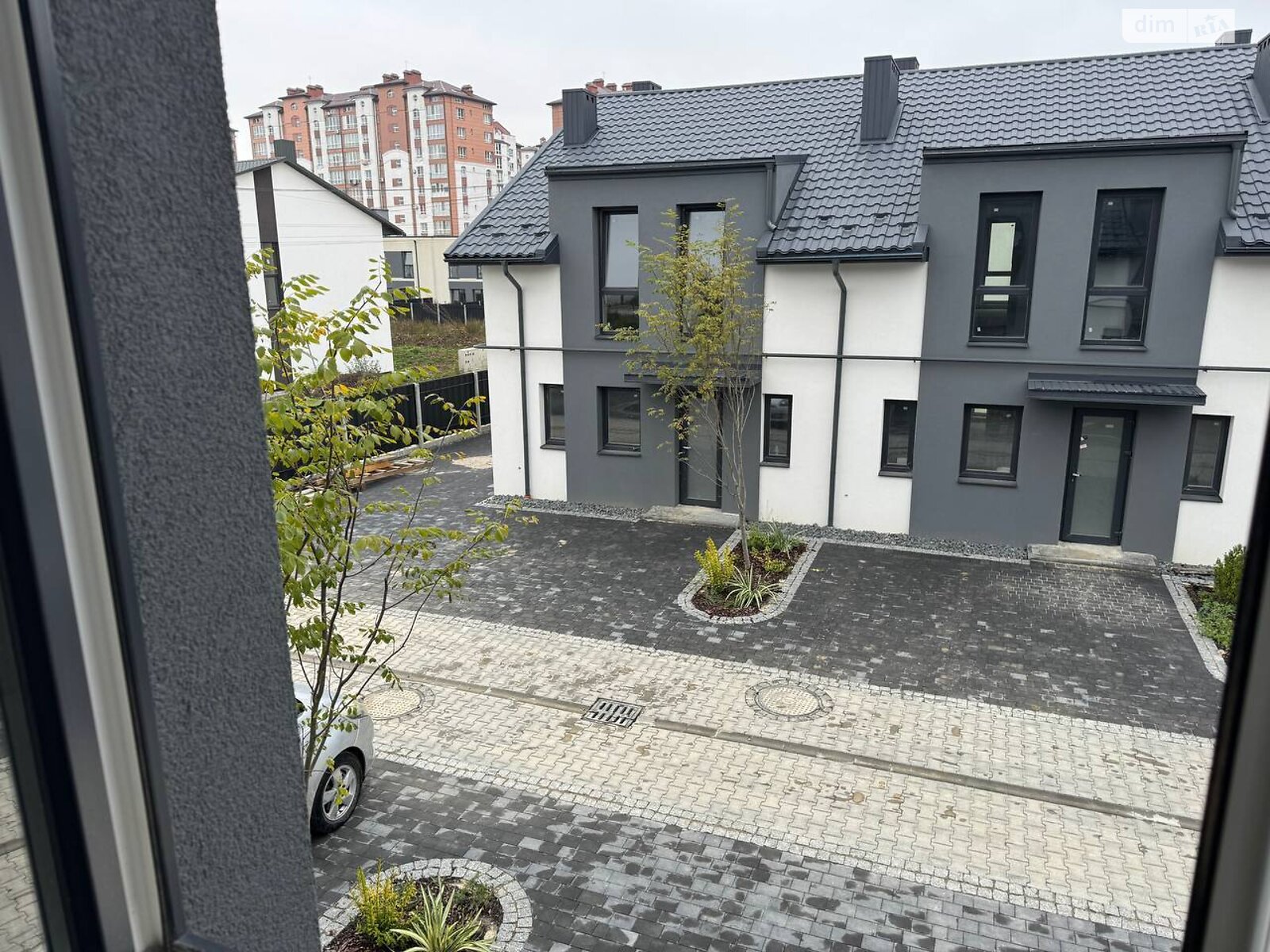 двоповерховий таунхаус без меблів, 125 кв. м, цегла. Продаж у Івано-Франківську фото 1 двоповерховий таунхаус без меблів, 125 кв. м, цегла. Продаж у Івано-Франківську фото 1