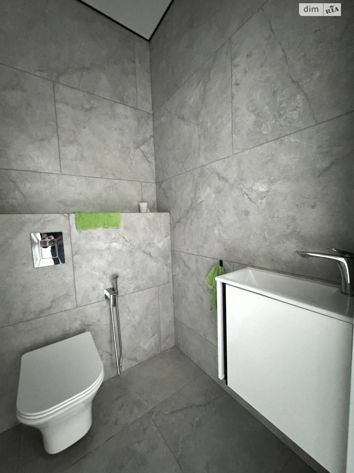 двоповерховий таунхаус без меблів, 125 кв. м, цегла. Продаж у Івано-Франківську фото 1 двоповерховий таунхаус без меблів, 125 кв. м, цегла. Продаж у Івано-Франківську фото 1