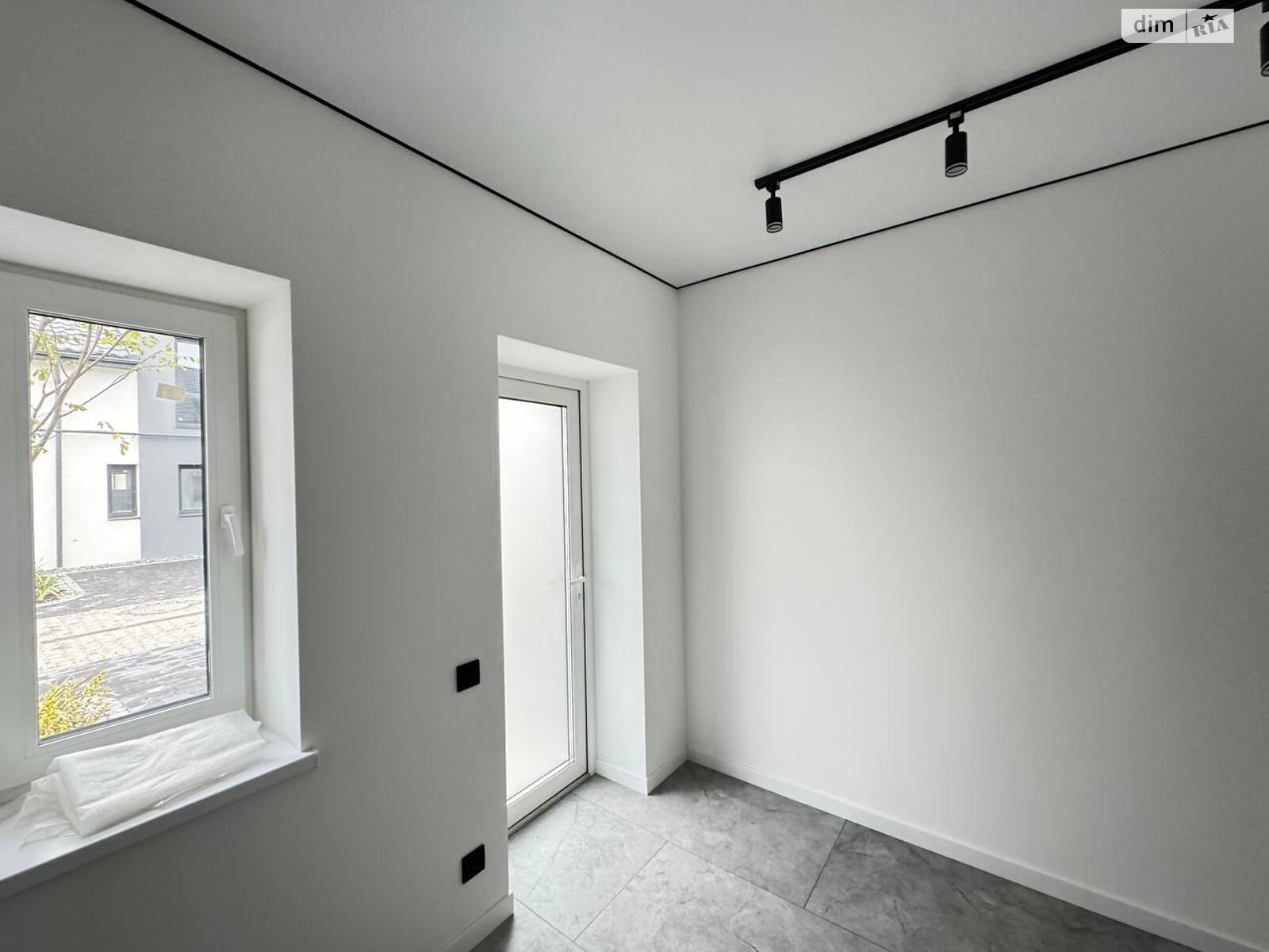 двоповерховий таунхаус без меблів, 125 кв. м, цегла. Продаж у Івано-Франківську фото 1 двоповерховий таунхаус без меблів, 125 кв. м, цегла. Продаж у Івано-Франківську фото 1