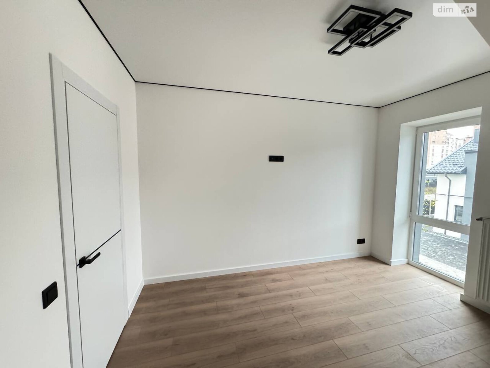 двоповерховий таунхаус без меблів, 125 кв. м, цегла. Продаж у Івано-Франківську фото 1 двоповерховий таунхаус без меблів, 125 кв. м, цегла. Продаж у Івано-Франківську фото 1