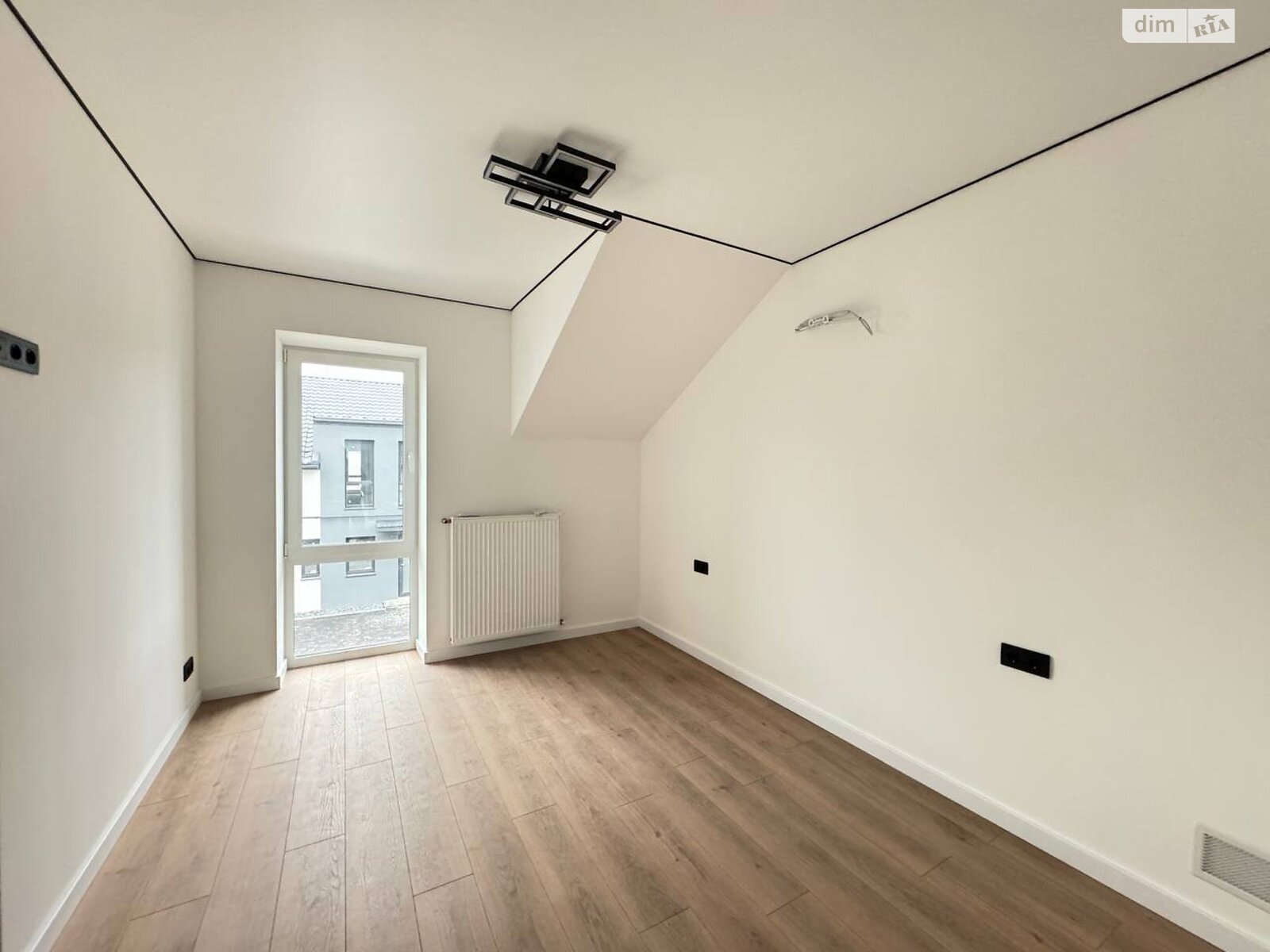 двоповерховий таунхаус без меблів, 125 кв. м, цегла. Продаж у Івано-Франківську фото 1 двоповерховий таунхаус без меблів, 125 кв. м, цегла. Продаж у Івано-Франківську фото 1