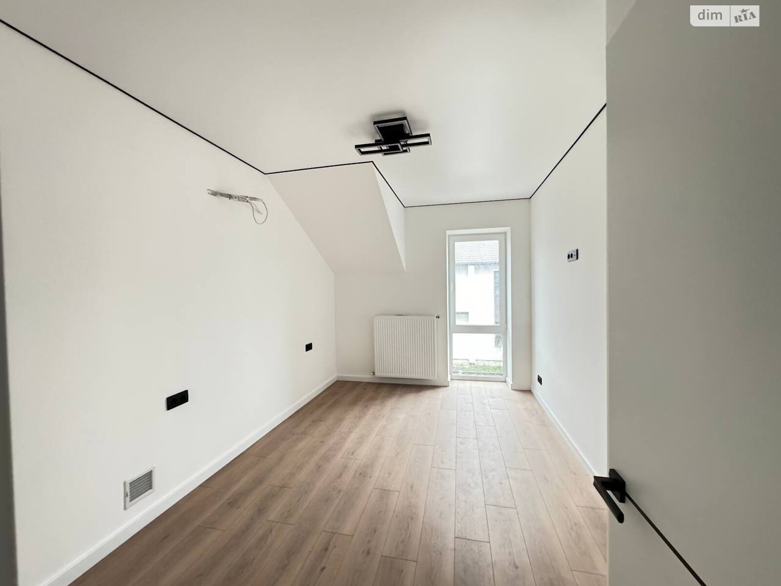 двоповерховий таунхаус без меблів, 125 кв. м, цегла. Продаж у Івано-Франківську фото 1 двоповерховий таунхаус без меблів, 125 кв. м, цегла. Продаж у Івано-Франківську фото 1