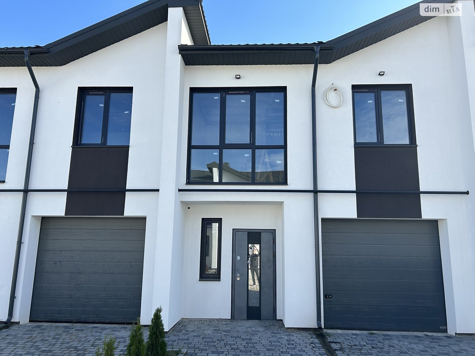 двухэтажный таунхаус, 120 кв. м, кирпич. Продажа в Ивано-Франковске фото 1 двухэтажный таунхаус, 120 кв. м, кирпич. Продажа в Ивано-Франковске фото 1