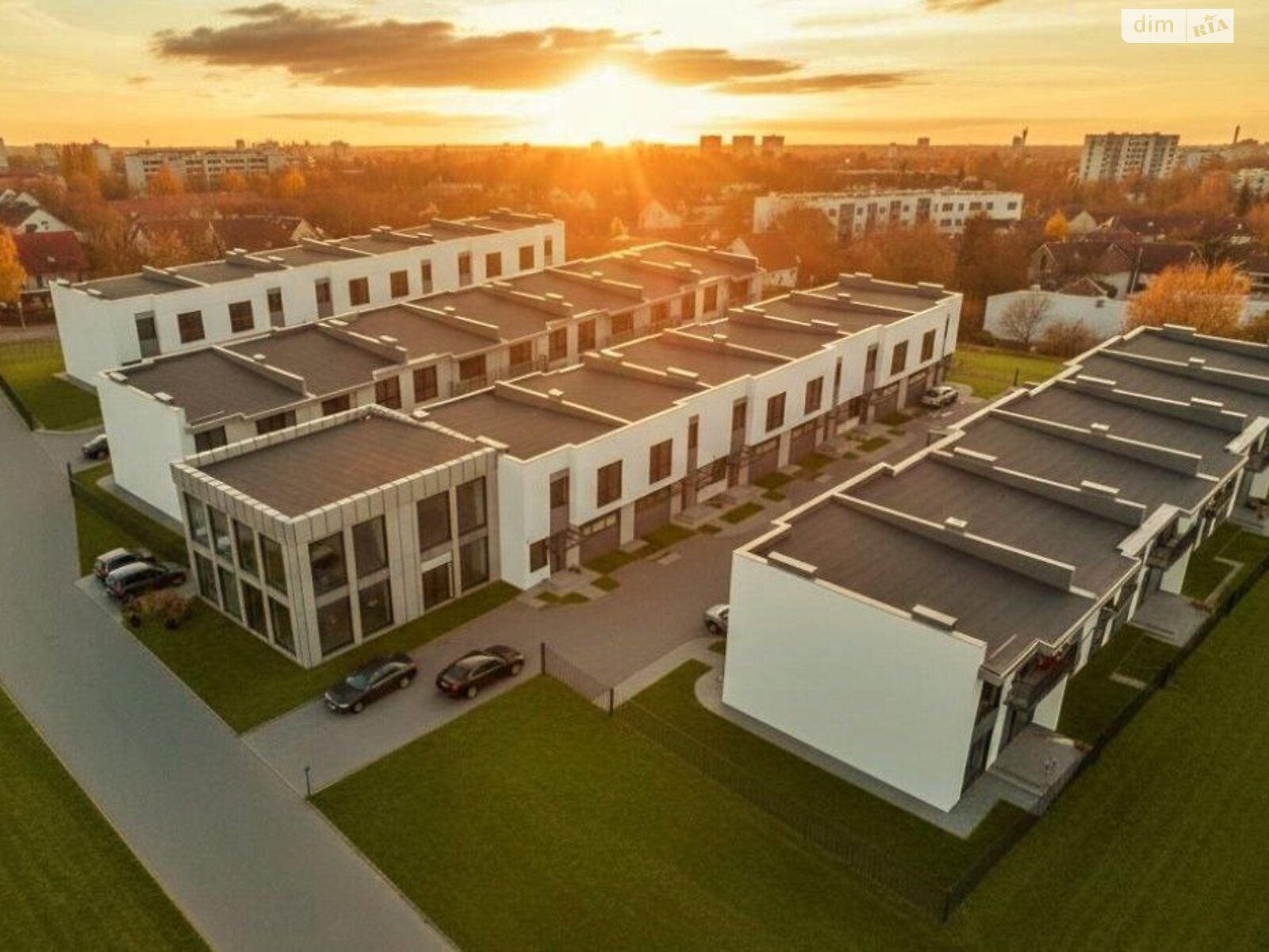 двоповерховий таунхаус, 144 кв. м, цегла. Продаж в Івано-Франківську, район Пасічна фото 1 двоповерховий таунхаус, 144 кв. м, цегла. Продаж в Івано-Франківську, район Пасічна фото 1