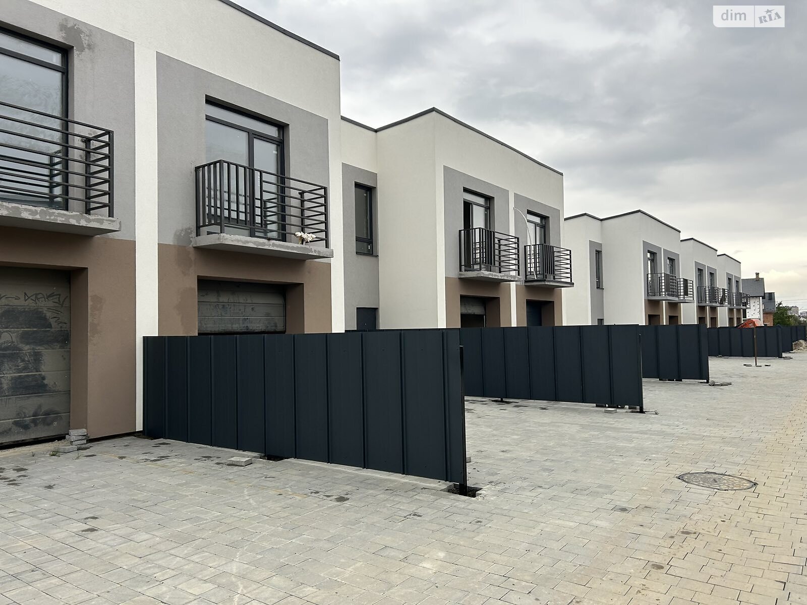 двоповерховий таунхаус, 135 кв. м, кирпич. Продаж у Івано-Франківську фото 1 двоповерховий таунхаус, 135 кв. м, кирпич. Продаж у Івано-Франківську фото 1