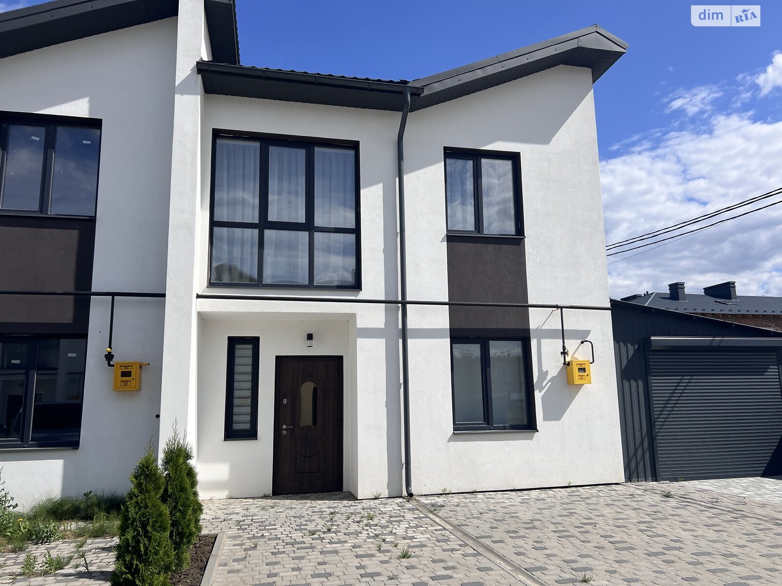 двоповерховий таунхаус, 120 кв. м, цегла. Продаж у Івано-Франківську фото 1 двоповерховий таунхаус, 120 кв. м, цегла. Продаж у Івано-Франківську фото 1