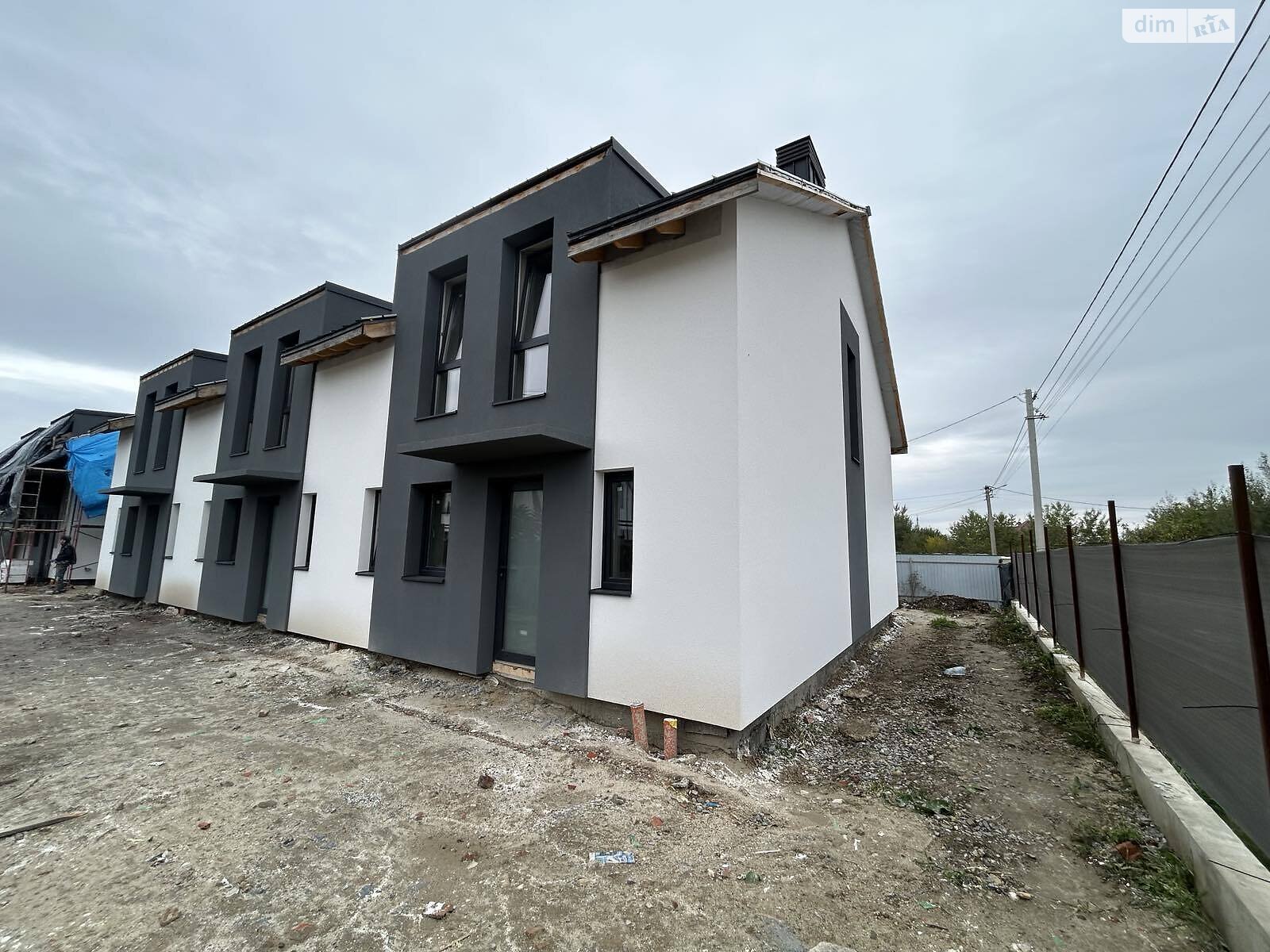 двоповерховий таунхаус, 125 кв. м, кирпич. Продаж у Івано-Франківську фото 1 двоповерховий таунхаус, 125 кв. м, кирпич. Продаж у Івано-Франківську фото 1