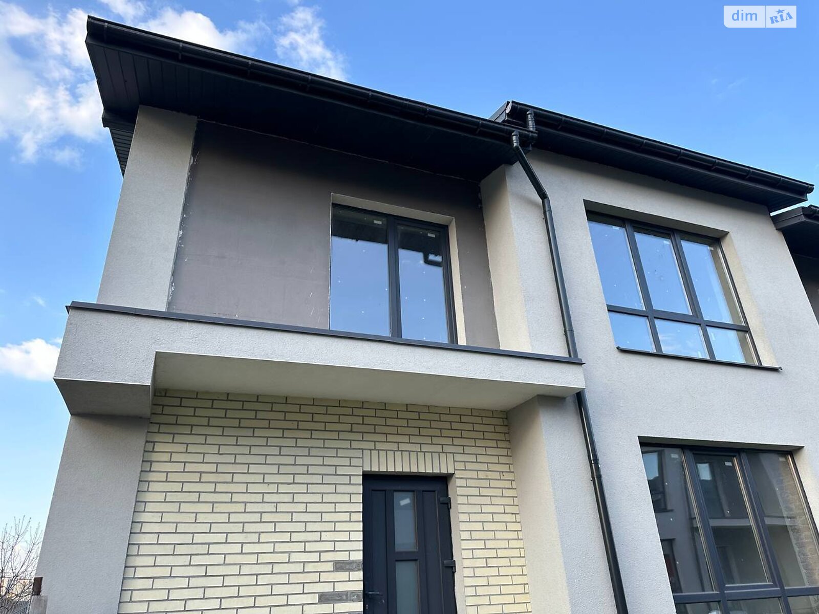 двоповерховий таунхаус, 133 кв. м, цегла. Продаж в Івано-Франківську, район Центр фото 1 двоповерховий таунхаус, 133 кв. м, цегла. Продаж в Івано-Франківську, район Центр фото 1