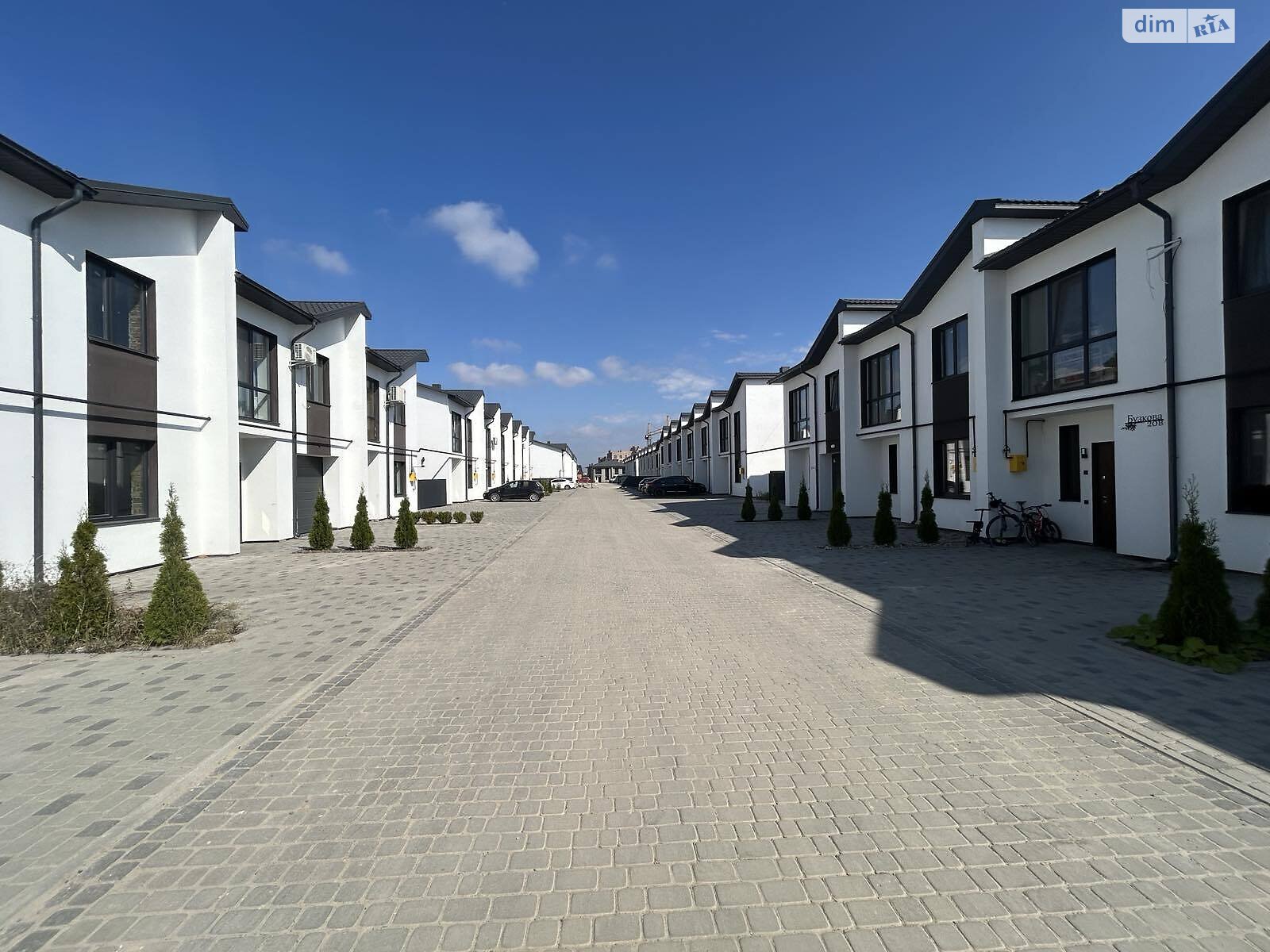 двухэтажный таунхаус, 120 кв. м, кирпич. Продажа в Криховцах фото 1 двухэтажный таунхаус, 120 кв. м, кирпич. Продажа в Криховцах фото 1
