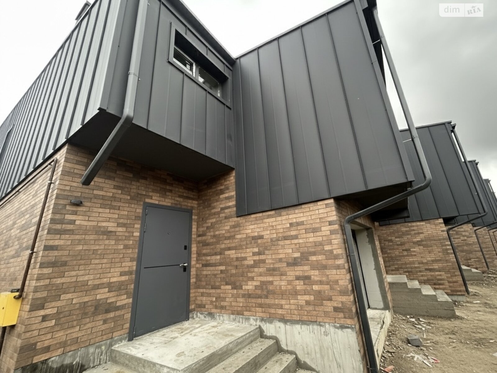 двухэтажный таунхаус, 121 кв. м, кирпич. Продажа в Ивано-Франковске фото 1