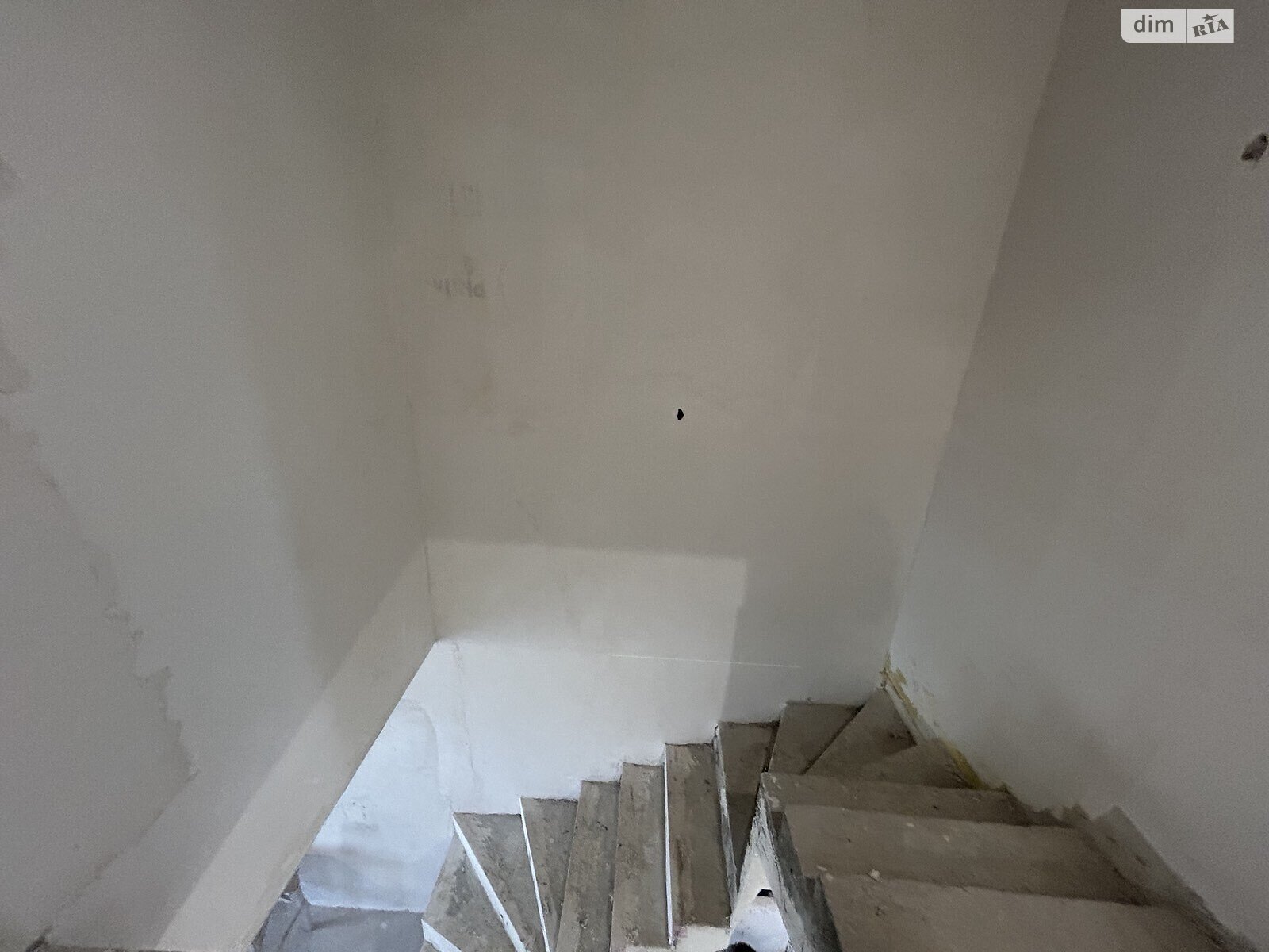 двухэтажный таунхаус без мебели, 118 кв. м, кирпич. Продажа в Ивано-Франковске фото 1