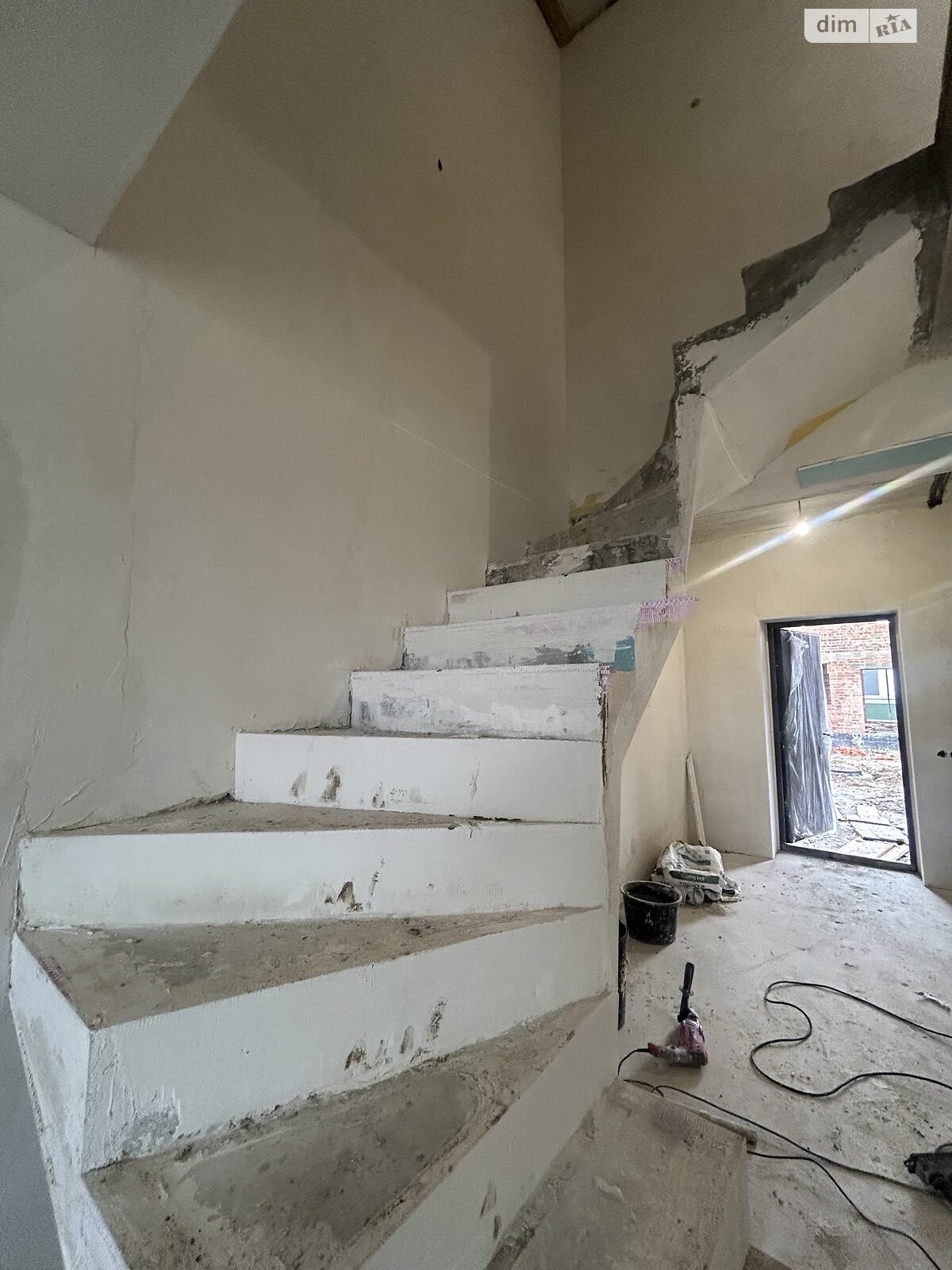 двухэтажный таунхаус без мебели, 118 кв. м, кирпич. Продажа в Ивано-Франковске фото 1