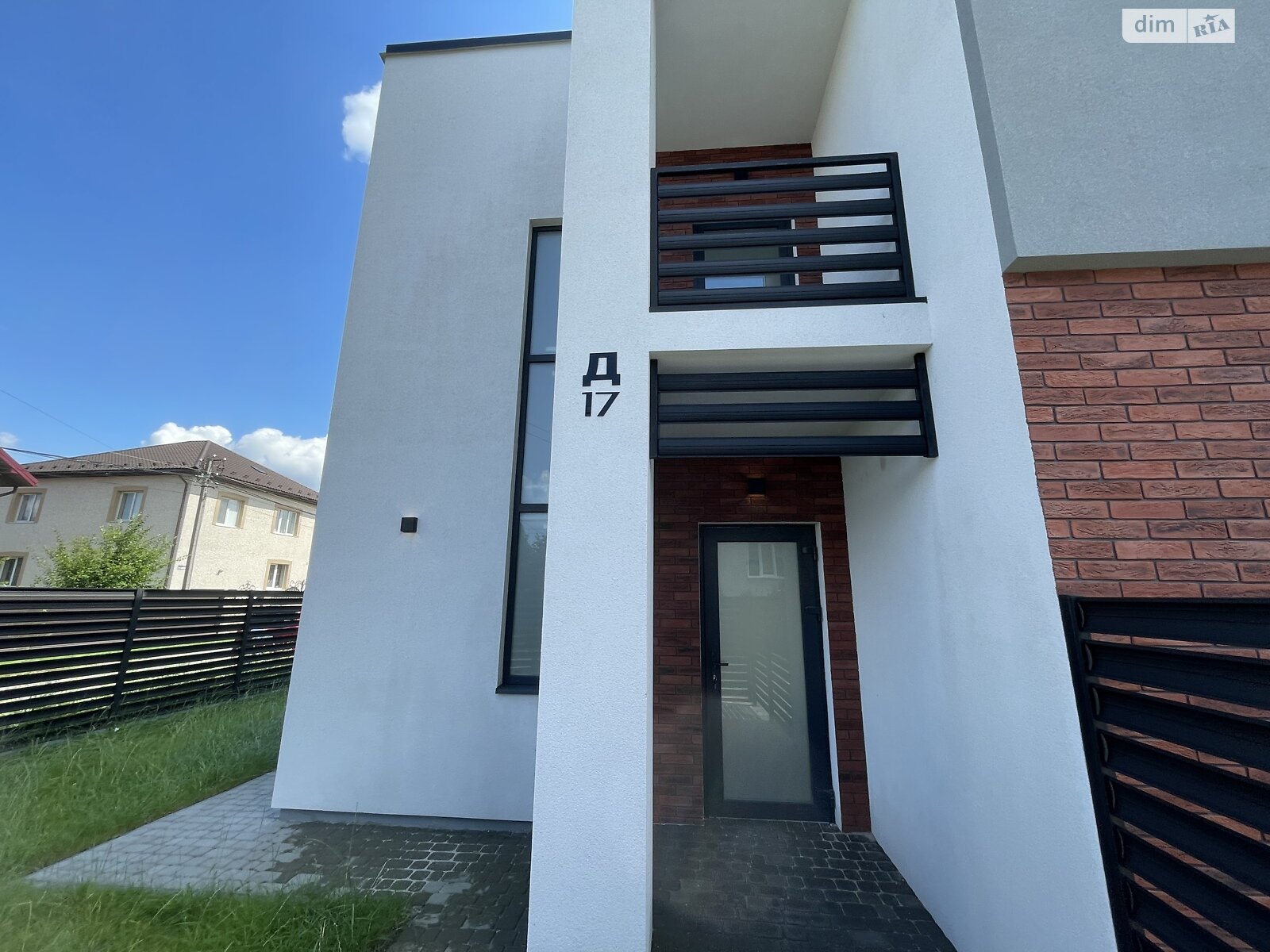 двухэтажный таунхаус, 140 кв. м, газобетон. Продажа в Ивано-Франковске фото 1 двухэтажный таунхаус, 140 кв. м, газобетон. Продажа в Ивано-Франковске фото 1