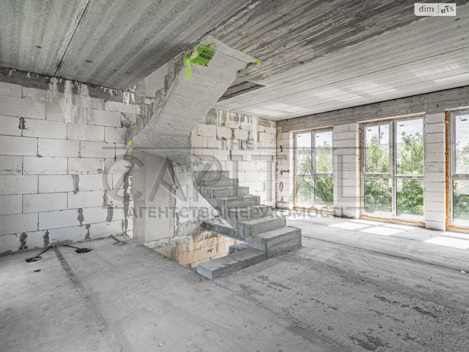 триповерховий таунхаус, 69 кв. м, пеноблок. Продаж в Києві, район Дарницький фото 1 триповерховий таунхаус, 69 кв. м, пеноблок. Продаж в Києві, район Дарницький фото 1