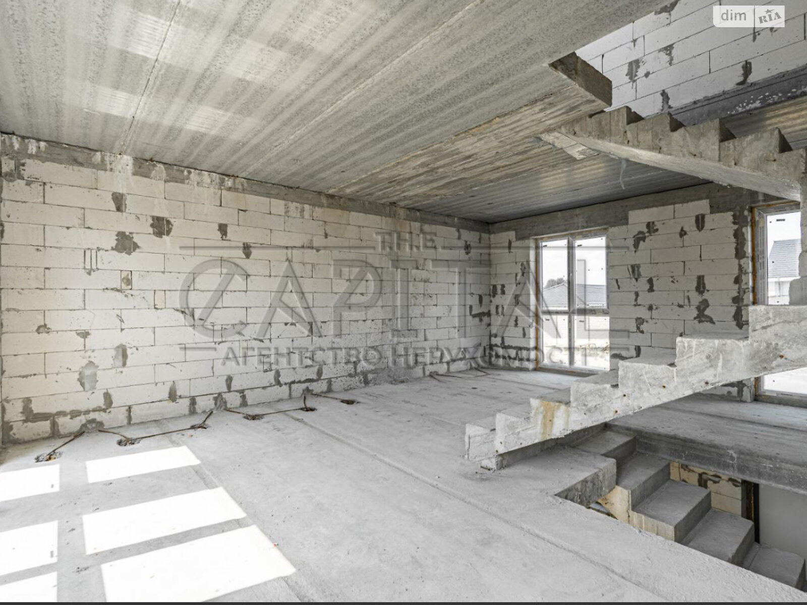 триповерховий таунхаус, 69 кв. м, пеноблок. Продаж в Києві, район Дарницький фото 1 триповерховий таунхаус, 69 кв. м, пеноблок. Продаж в Києві, район Дарницький фото 1