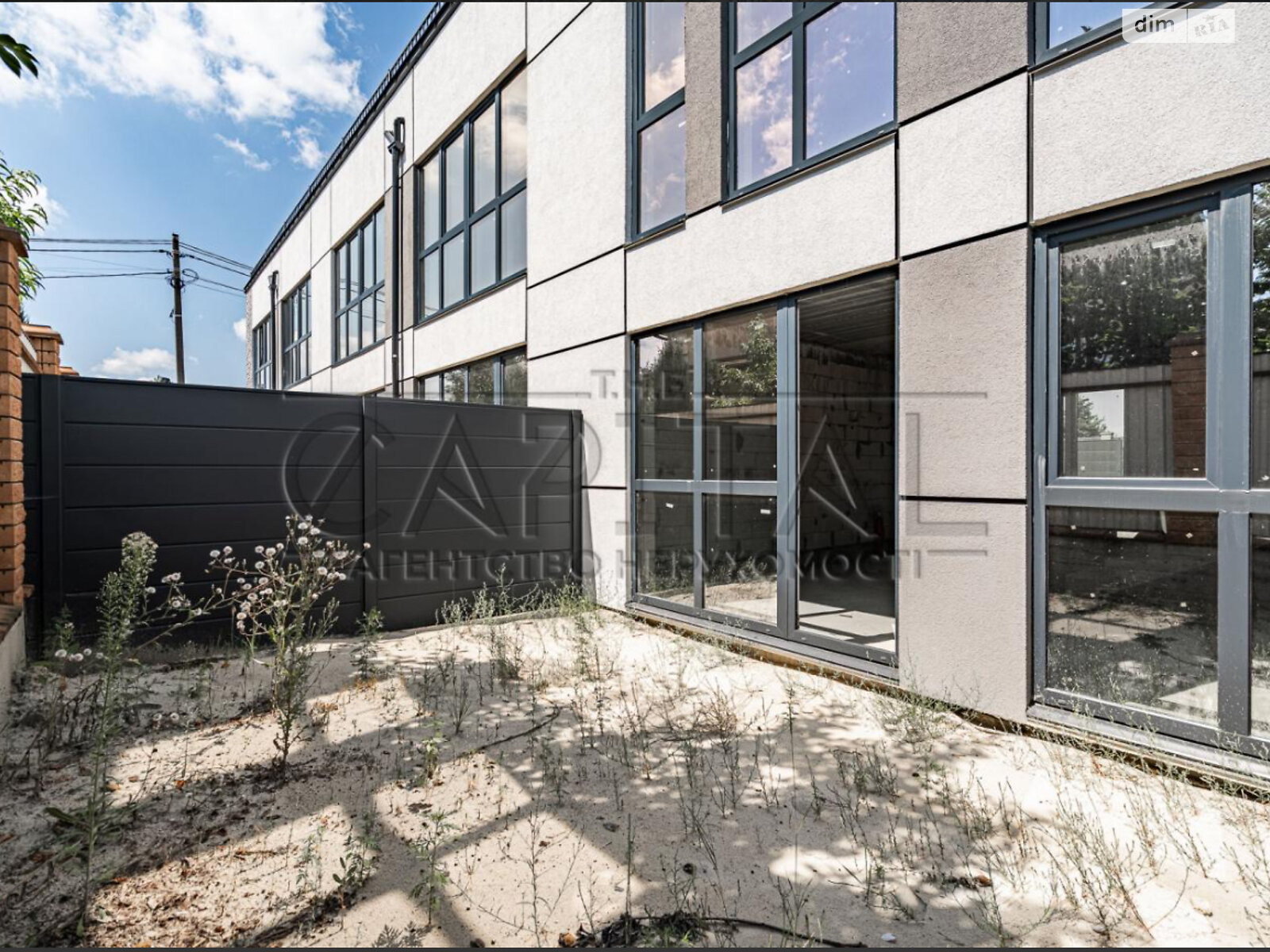 триповерховий таунхаус, 69 кв. м, пеноблок. Продаж в Києві, район Дарницький фото 1 триповерховий таунхаус, 69 кв. м, пеноблок. Продаж в Києві, район Дарницький фото 1