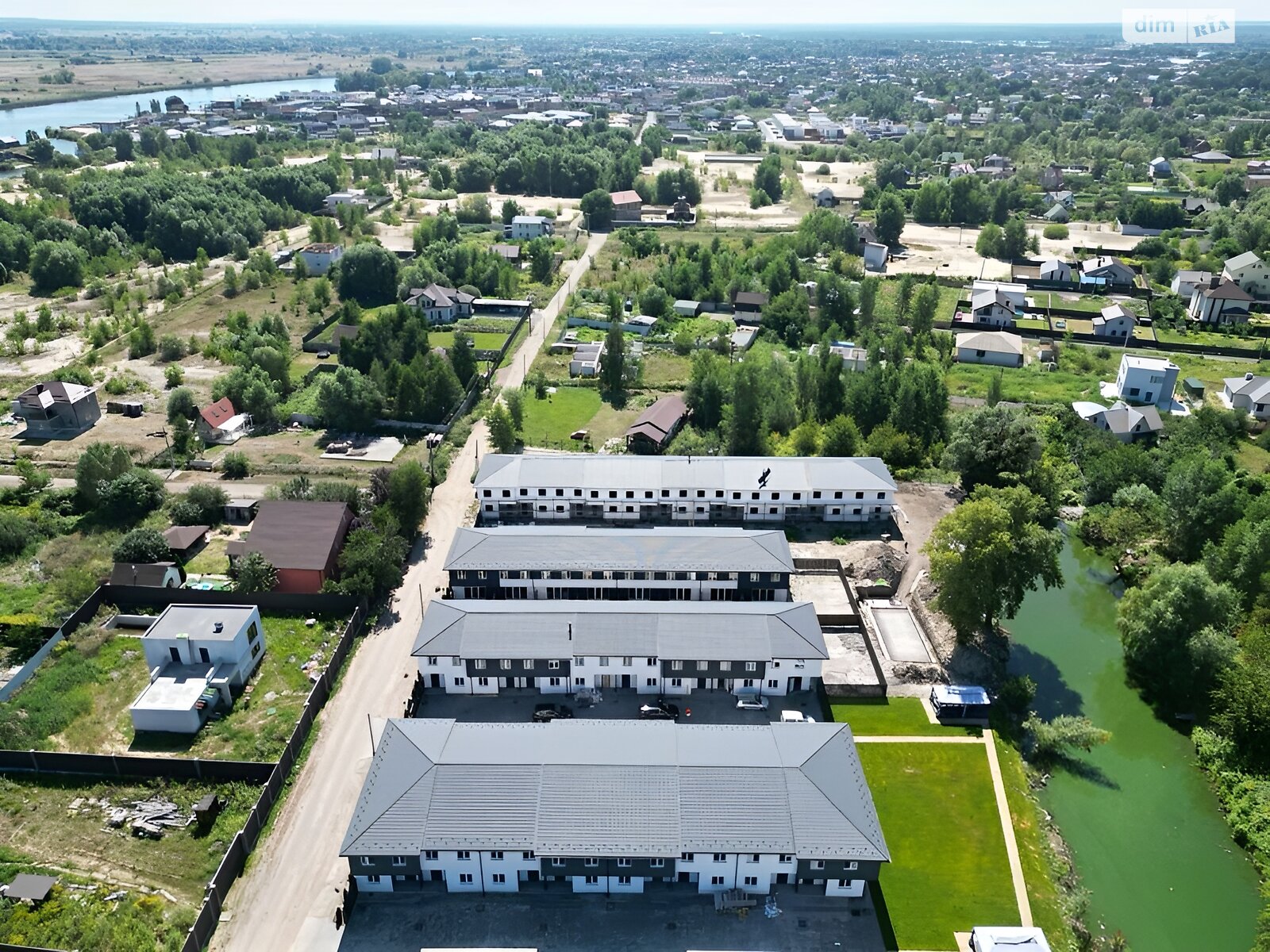 двухэтажный таунхаус, 104 кв. м, керамзитобетон. Продажа в Киеве район Дарницкий фото 1 двухэтажный таунхаус, 104 кв. м, керамзитобетон. Продажа в Киеве район Дарницкий фото 1