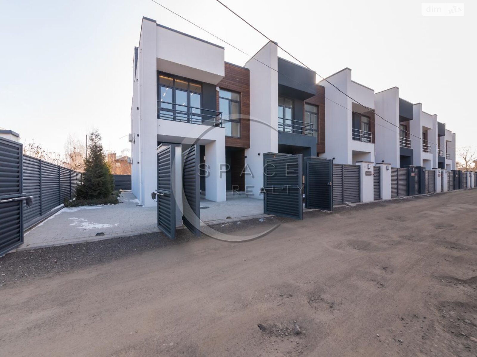 триповерховий таунхаус, 158.2 кв. м, цегла. Продаж в Києві, район Жуляни фото 1 триповерховий таунхаус, 158.2 кв. м, цегла. Продаж в Києві, район Жуляни фото 1