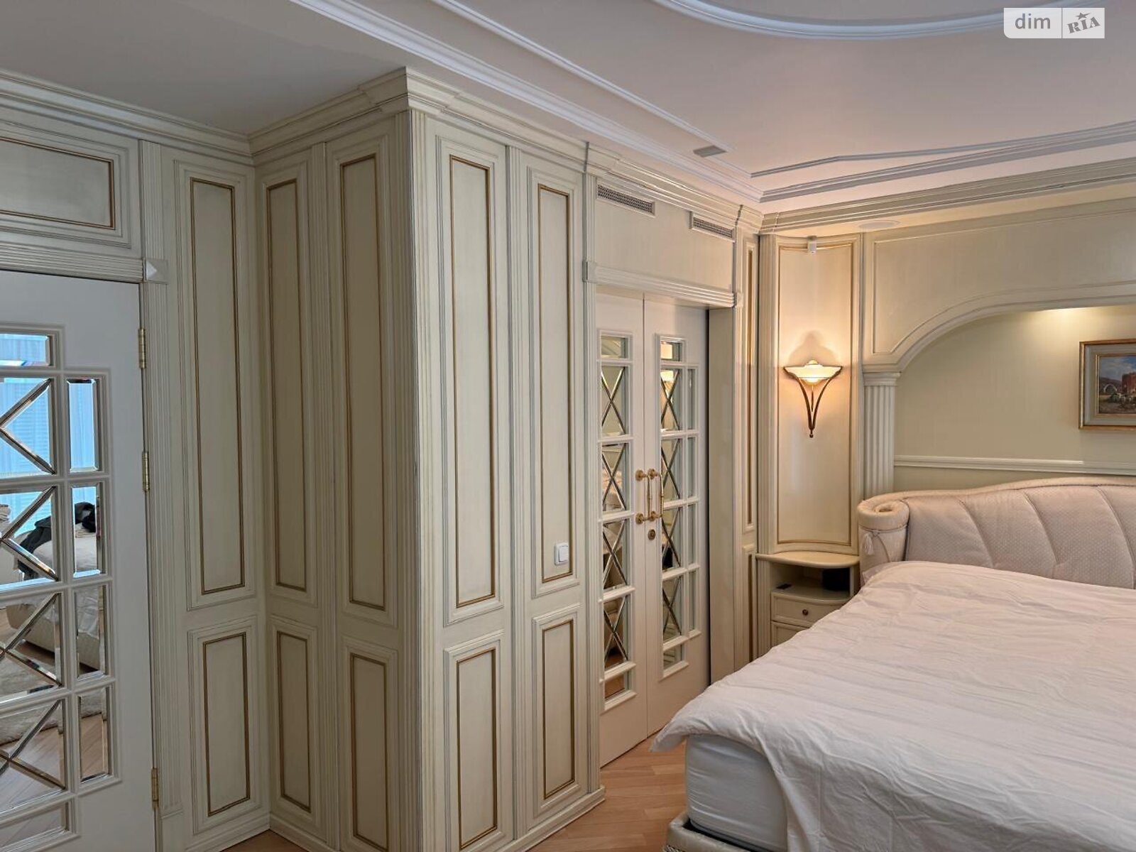триповерховий таунхаус, 319.3 кв. м, цегла. Продаж в Києві, район Лук’янівка фото 1 триповерховий таунхаус, 319.3 кв. м, цегла. Продаж в Києві, район Лук’янівка фото 1