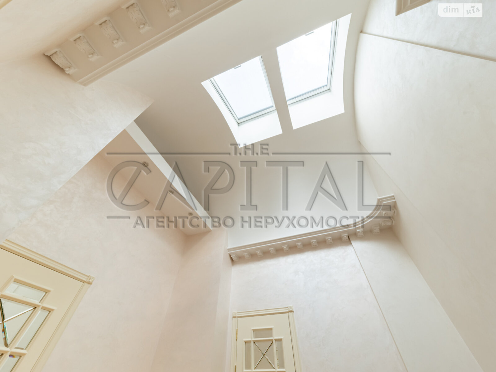 чотириповерховий таунхаус, 319.3 кв. м, цегла. Продаж в Києві, район Лук’янівка фото 1 чотириповерховий таунхаус, 319.3 кв. м, цегла. Продаж в Києві, район Лук’янівка фото 1