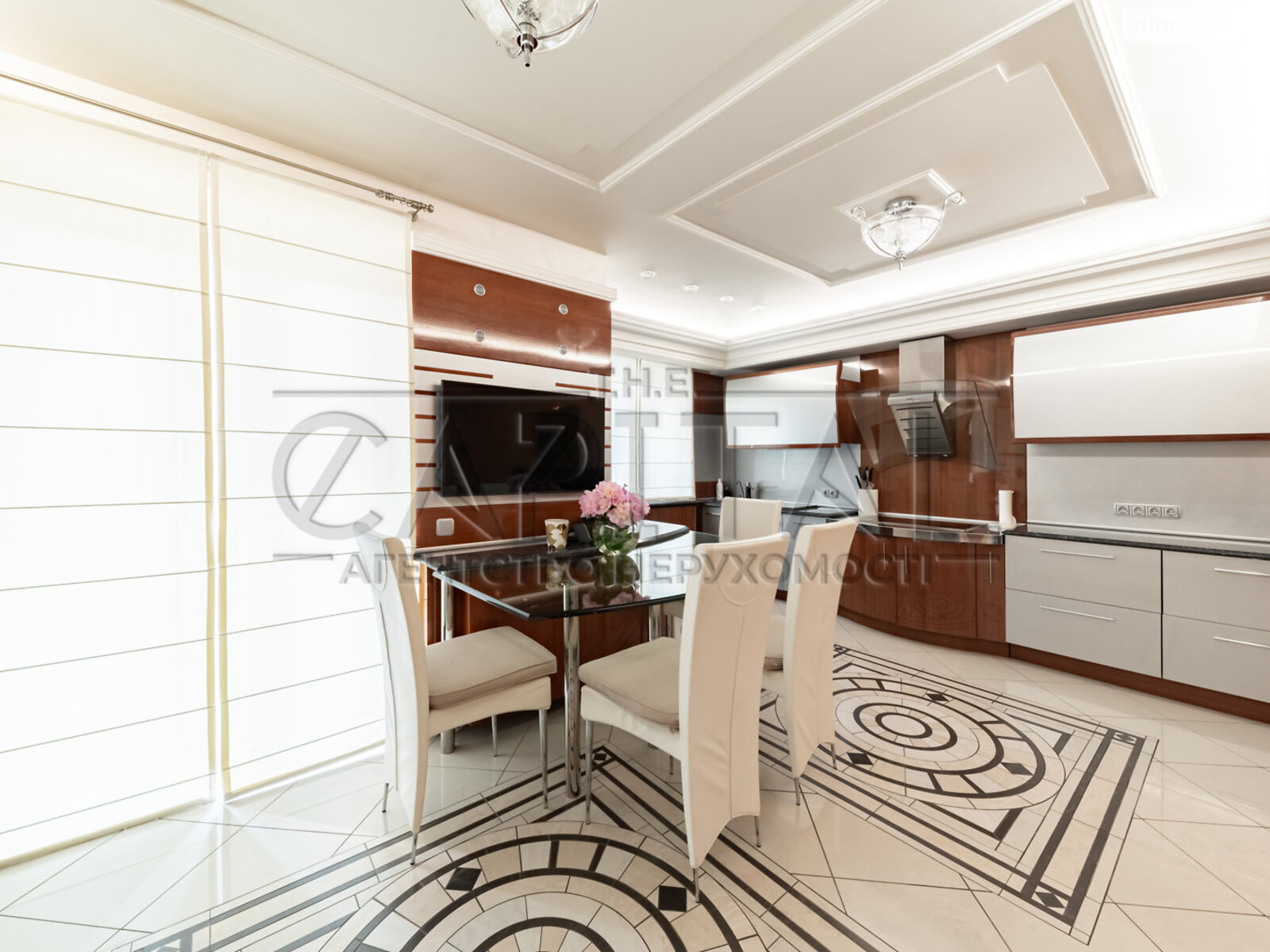 чотириповерховий таунхаус, 319.3 кв. м, цегла. Продаж в Києві, район Лук’янівка фото 1 чотириповерховий таунхаус, 319.3 кв. м, цегла. Продаж в Києві, район Лук’янівка фото 1