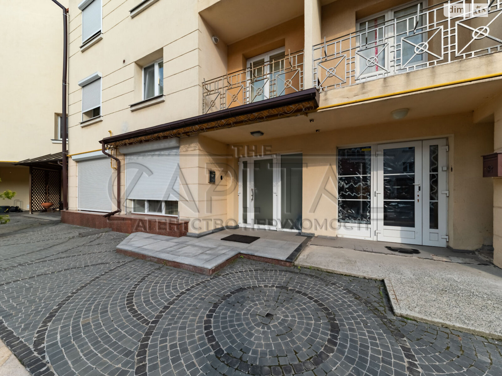 чотириповерховий таунхаус, 319.3 кв. м, цегла. Продаж в Києві, район Лук’янівка фото 1 чотириповерховий таунхаус, 319.3 кв. м, цегла. Продаж в Києві, район Лук’янівка фото 1