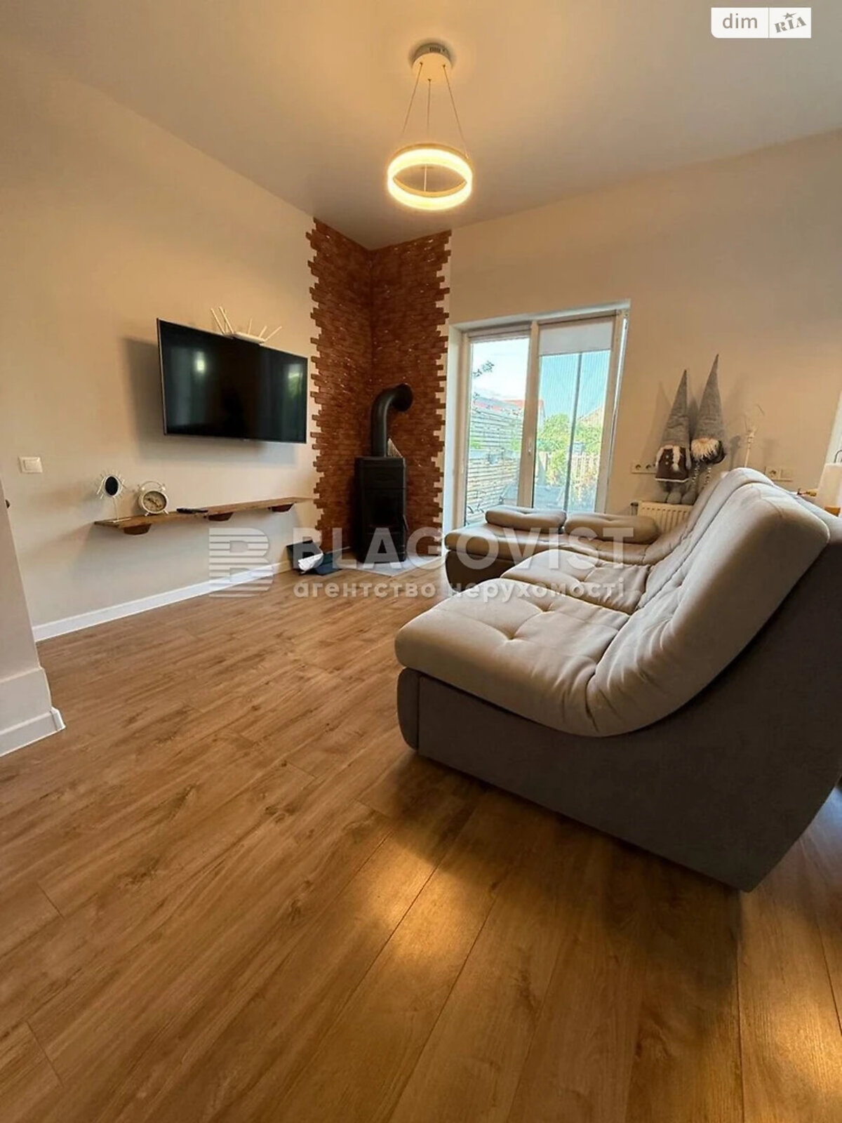 двухэтажный таунхаус, 109.4 кв. м, кирпич. Продажа в Киеве район Нижние сады фото 1 двухэтажный таунхаус, 109.4 кв. м, кирпич. Продажа в Киеве район Нижние сады фото 1