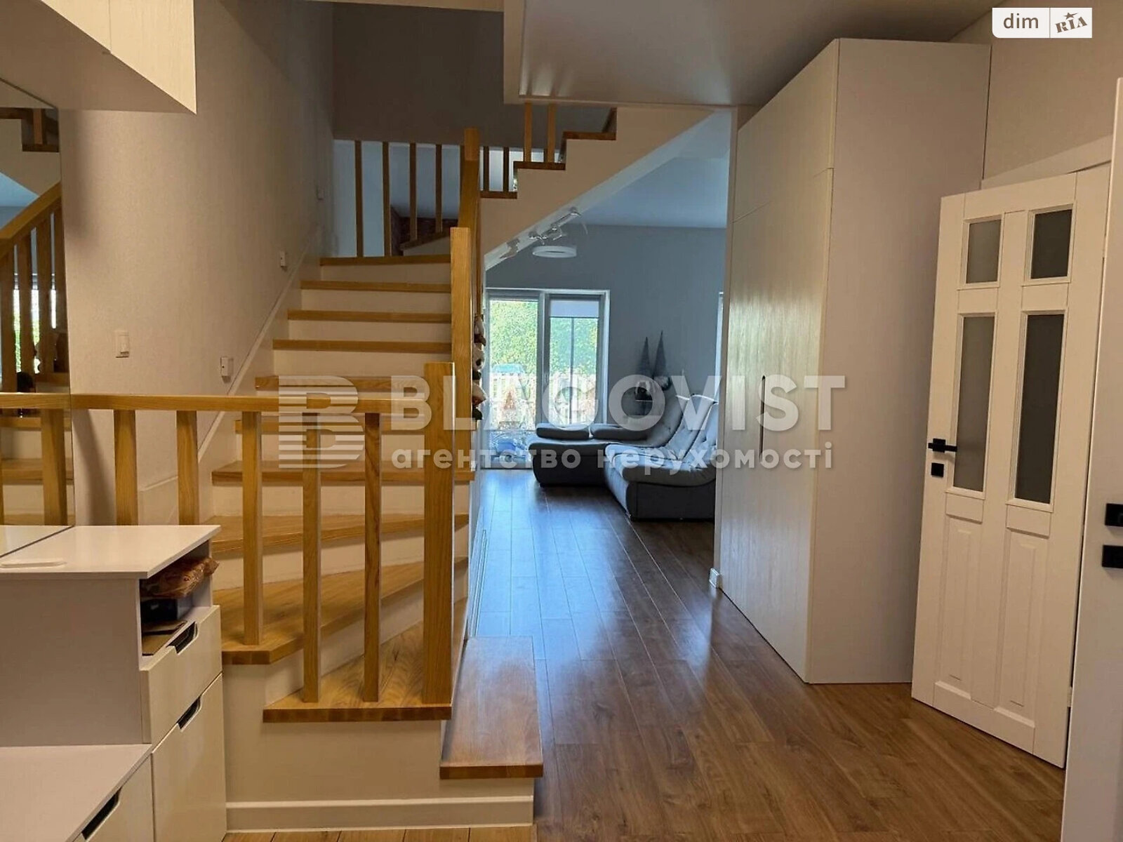 двухэтажный таунхаус, 109.4 кв. м, кирпич. Продажа в Киеве район Нижние сады фото 1 двухэтажный таунхаус, 109.4 кв. м, кирпич. Продажа в Киеве район Нижние сады фото 1