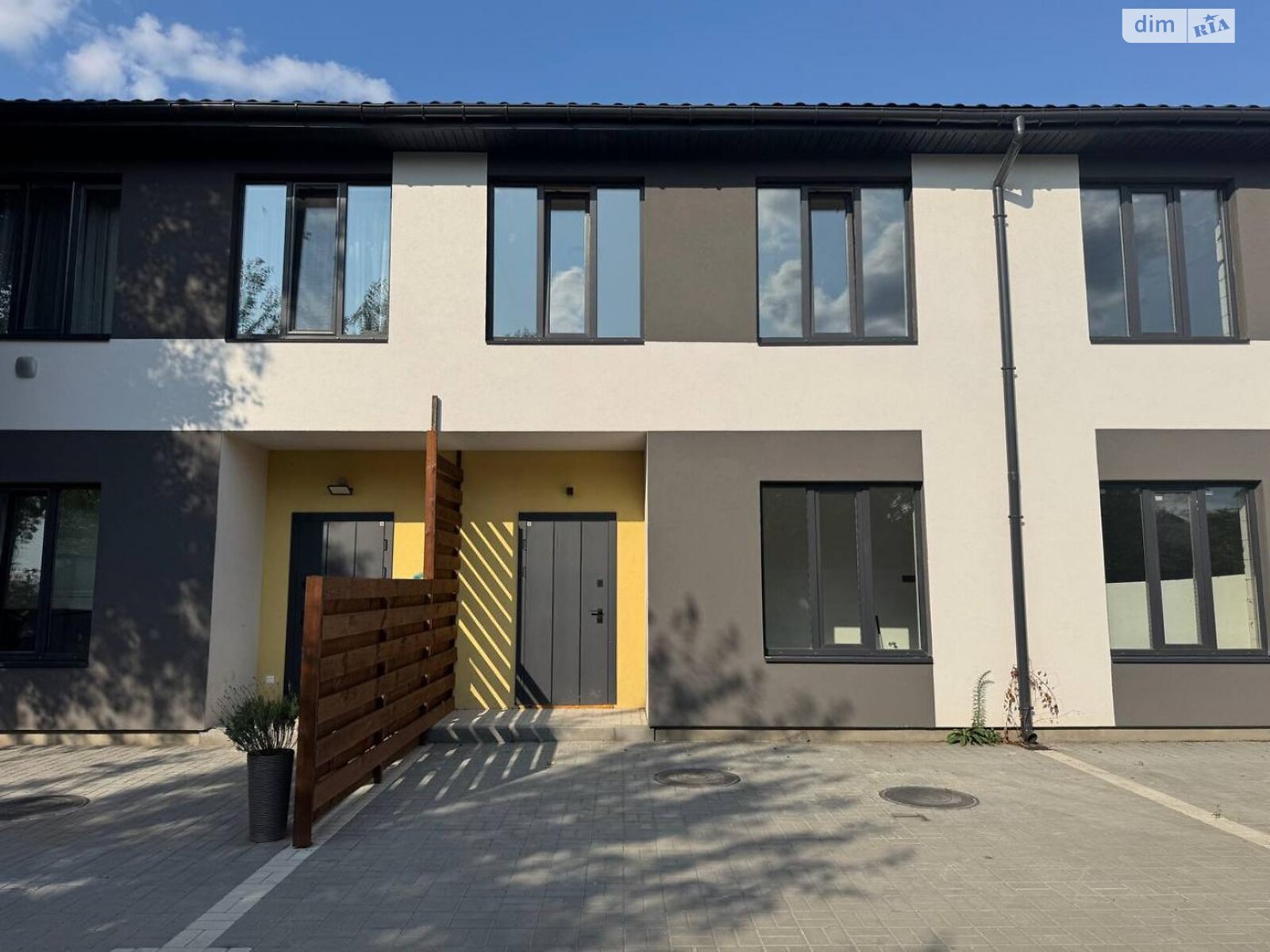 двухэтажный таунхаус, 115 кв. м, кирпич. Продажа в Киеве район Осокорки фото 1