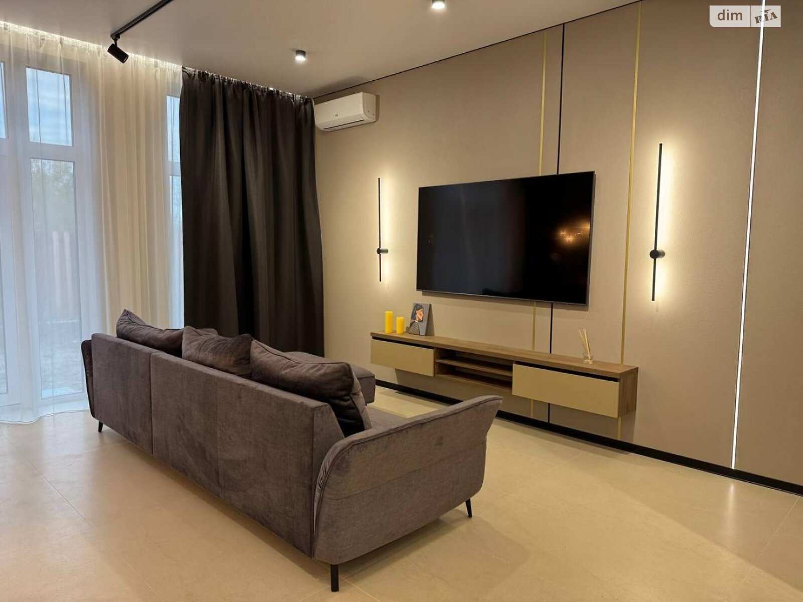 двухэтажный таунхаус, 125 кв. м, кирпич. Продажа в Киеве район Осокорки фото 1 двухэтажный таунхаус, 125 кв. м, кирпич. Продажа в Киеве район Осокорки фото 1