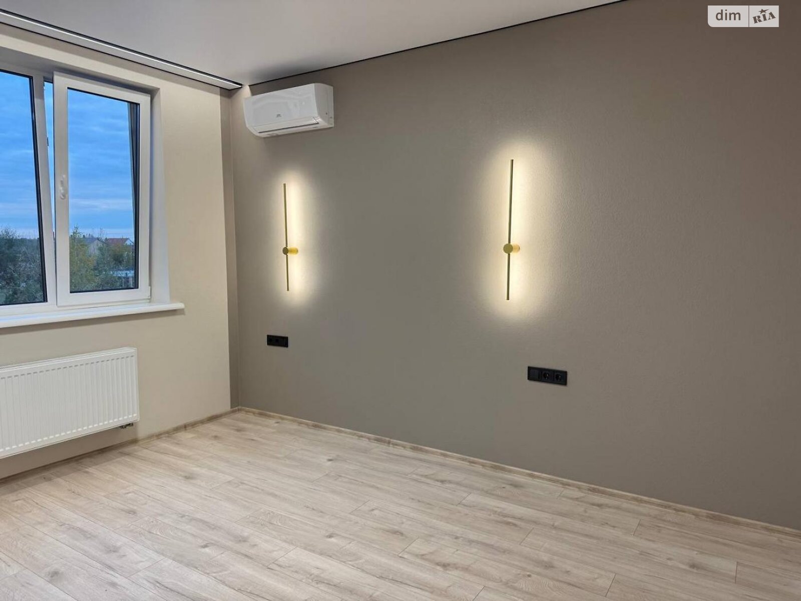 двухэтажный таунхаус, 125 кв. м, кирпич. Продажа в Киеве район Осокорки фото 1 двухэтажный таунхаус, 125 кв. м, кирпич. Продажа в Киеве район Осокорки фото 1