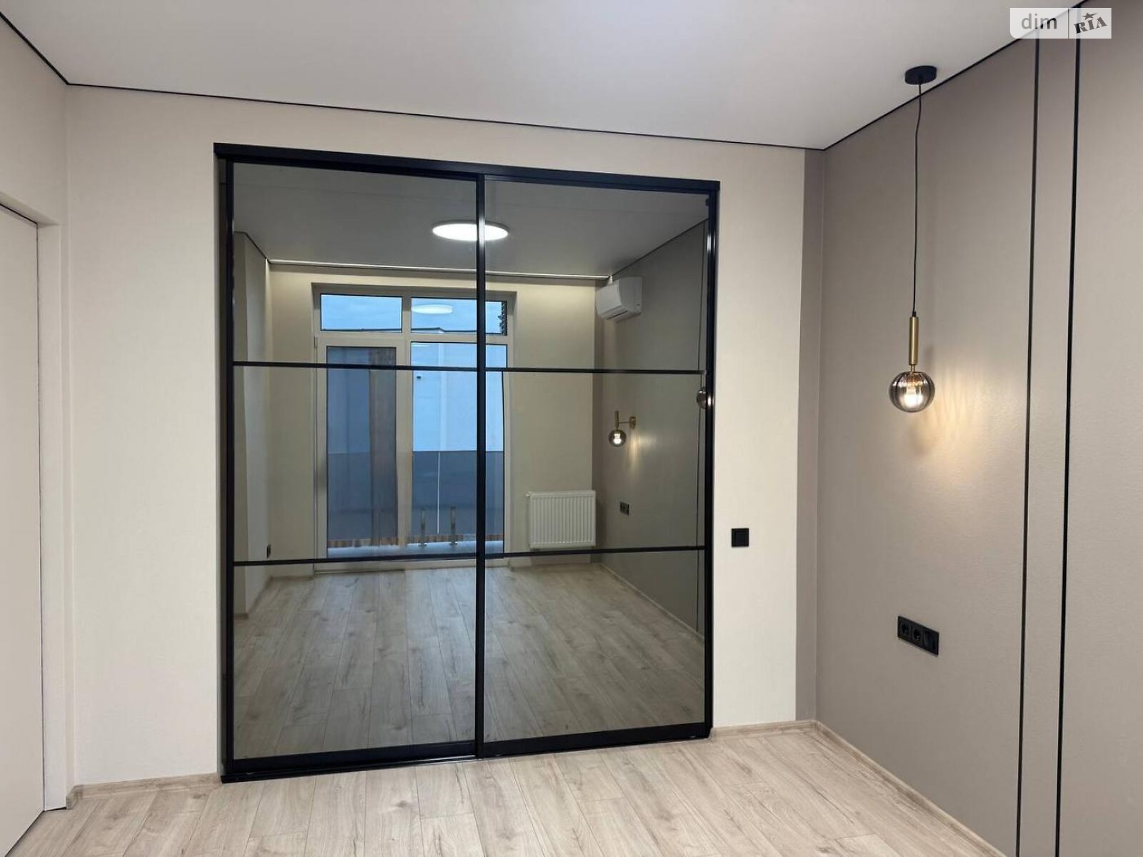 двухэтажный таунхаус, 125 кв. м, кирпич. Продажа в Киеве район Осокорки фото 1 двухэтажный таунхаус, 125 кв. м, кирпич. Продажа в Киеве район Осокорки фото 1