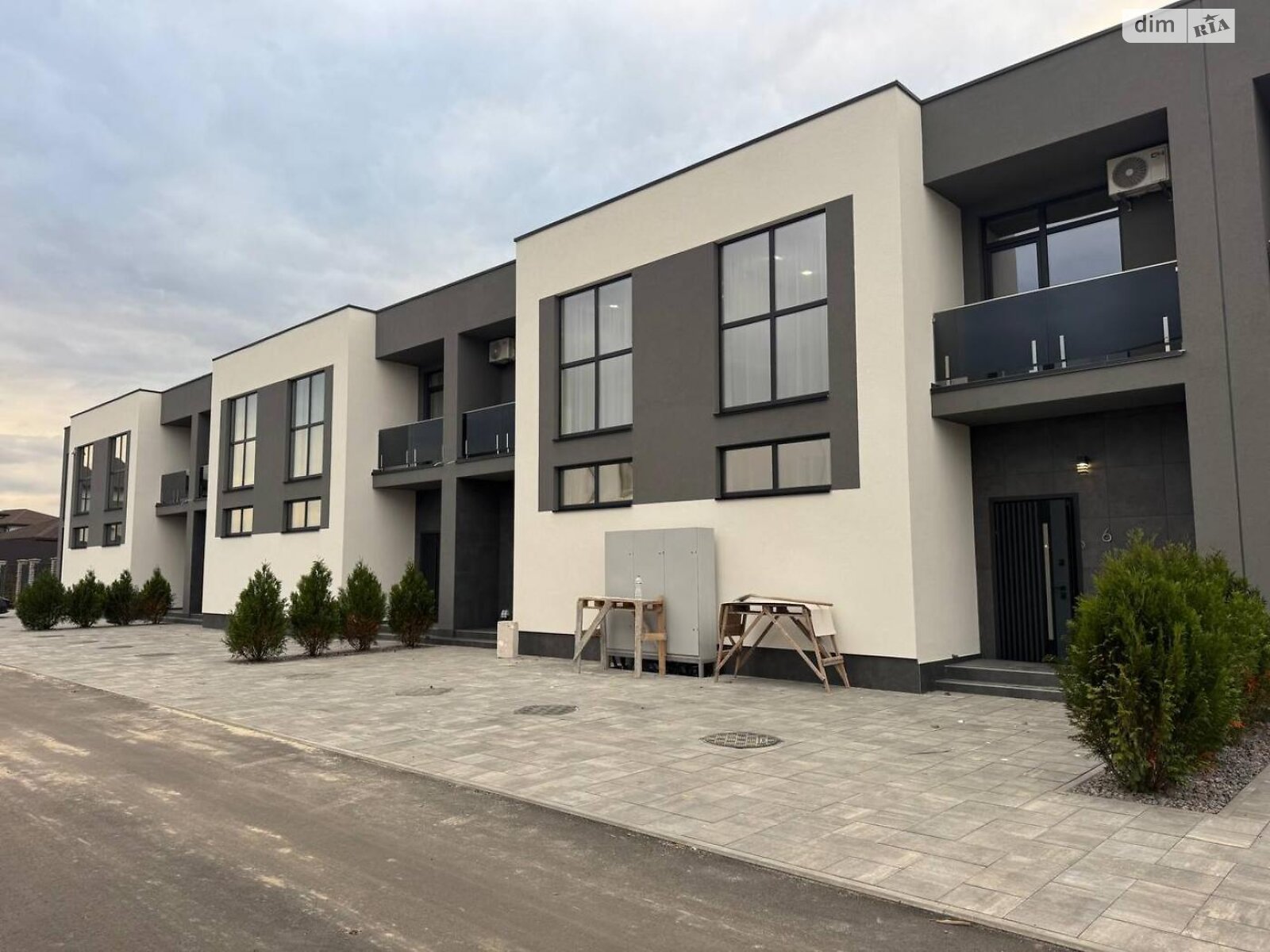 двухэтажный таунхаус, 125 кв. м, кирпич. Продажа в Киеве район Осокорки фото 1 двухэтажный таунхаус, 125 кв. м, кирпич. Продажа в Киеве район Осокорки фото 1