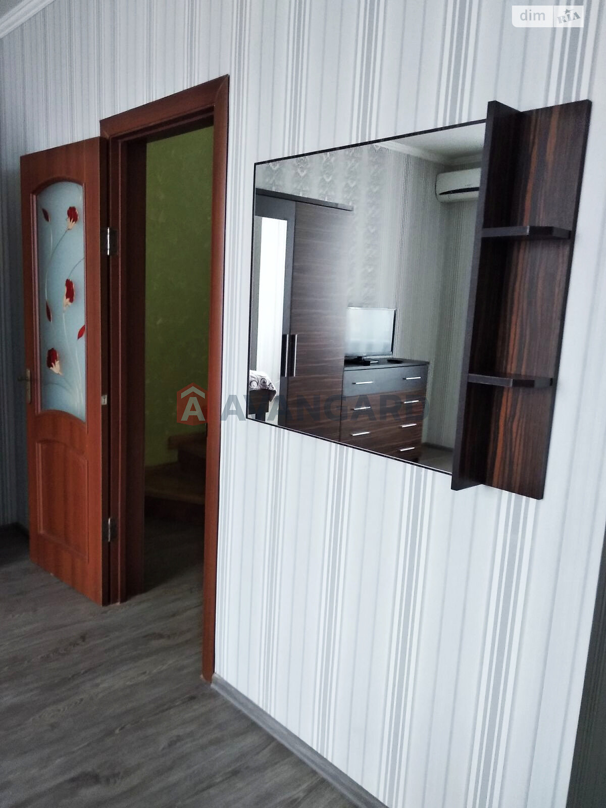 чотириповерховий таунхаус, 135.7 кв. м, кирпич. Продаж в Києві, район Святошинський фото 1 чотириповерховий таунхаус, 135.7 кв. м, кирпич. Продаж в Києві, район Святошинський фото 1