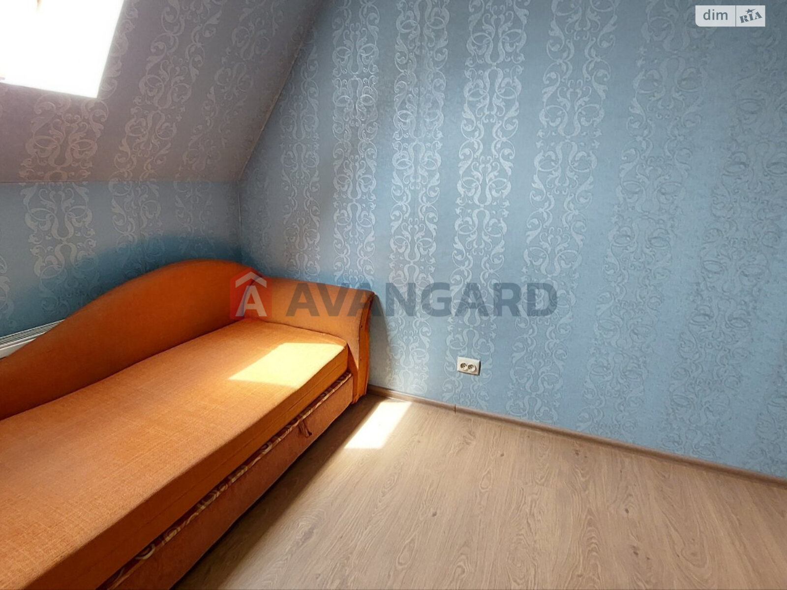 чотириповерховий таунхаус, 135.7 кв. м, кирпич. Продаж в Києві, район Святошинський фото 1 чотириповерховий таунхаус, 135.7 кв. м, кирпич. Продаж в Києві, район Святошинський фото 1