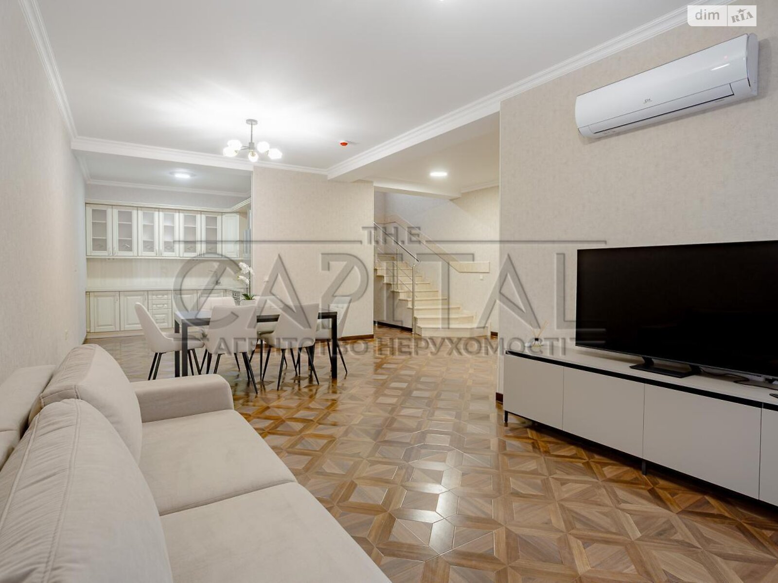 двухэтажный таунхаус, 113 кв. м, кирпич. Продажа в Киеве район Жуляны фото 1