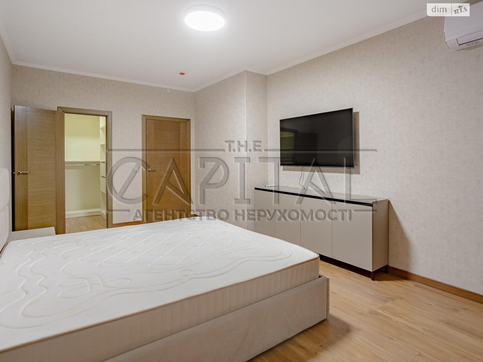 двухэтажный таунхаус, 113 кв. м, кирпич. Продажа в Киеве район Жуляны фото 1