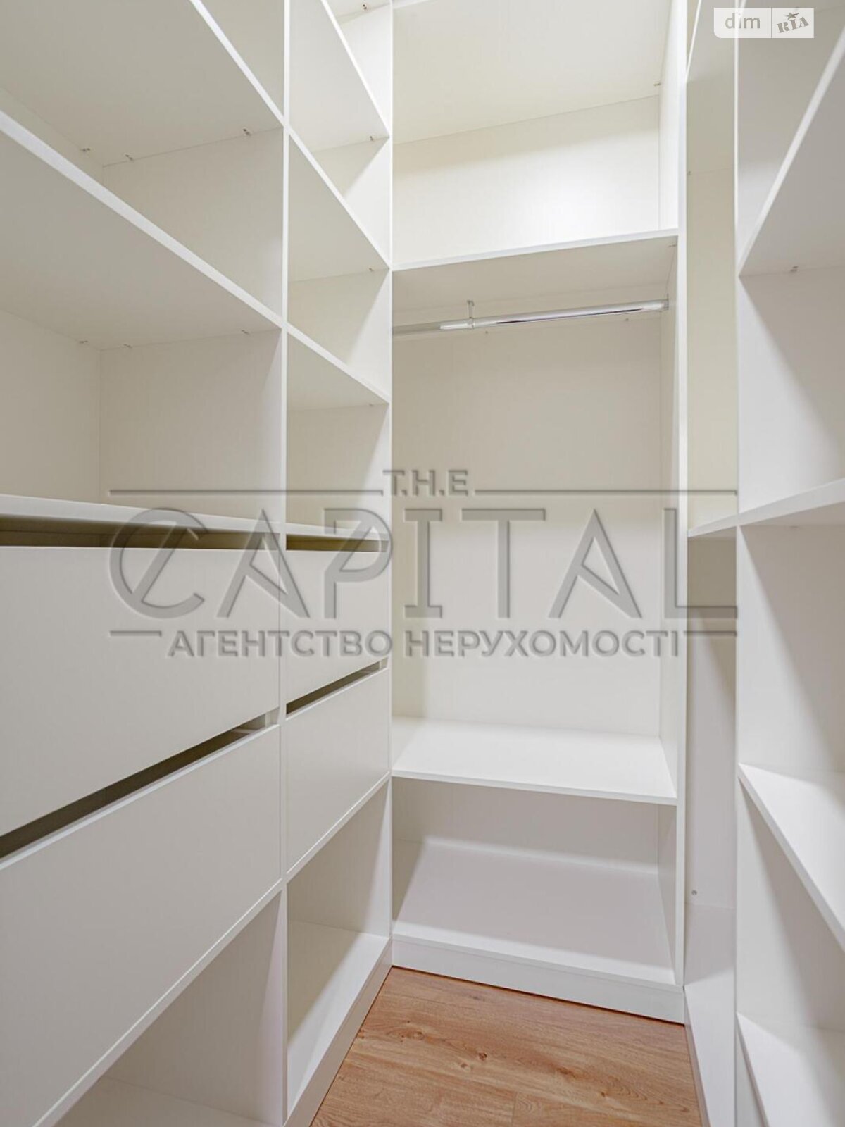 двухэтажный таунхаус, 113 кв. м, кирпич. Продажа в Киеве район Жуляны фото 1