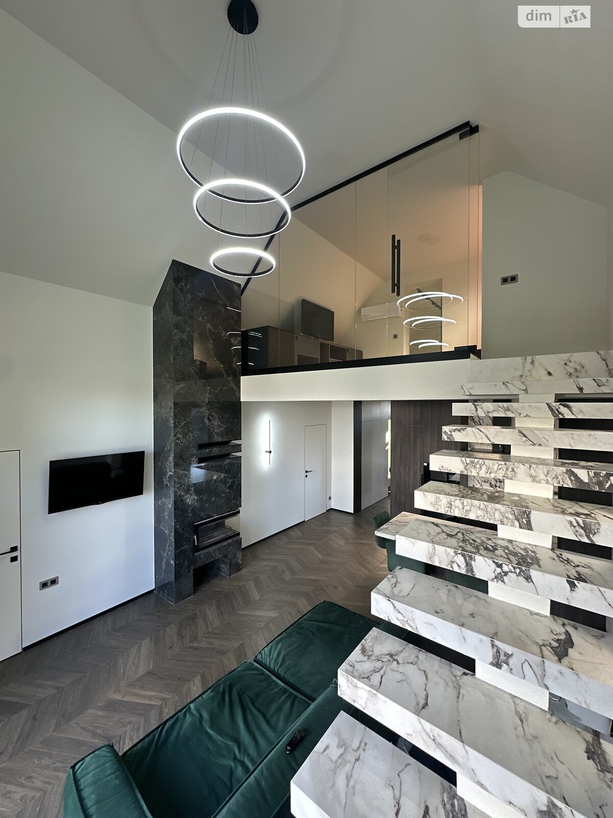 двухэтажный таунхаус, 155 кв. м, кирпич. Продажа в Концове фото 1 двухэтажный таунхаус, 155 кв. м, кирпич. Продажа в Концове фото 1